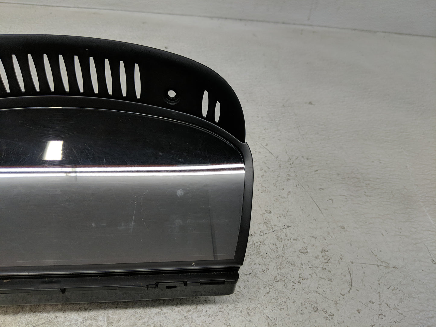 2006 Bmw 330i Information-gps-tv Control Module 020845 - Oemusedautoparts1.com