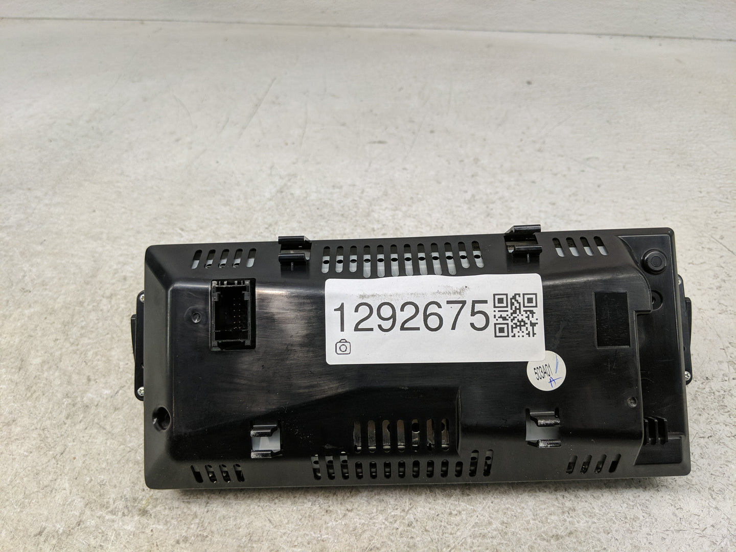 2006 Bmw 330i Information-gps-tv Control Module 020845 - Oemusedautoparts1.com