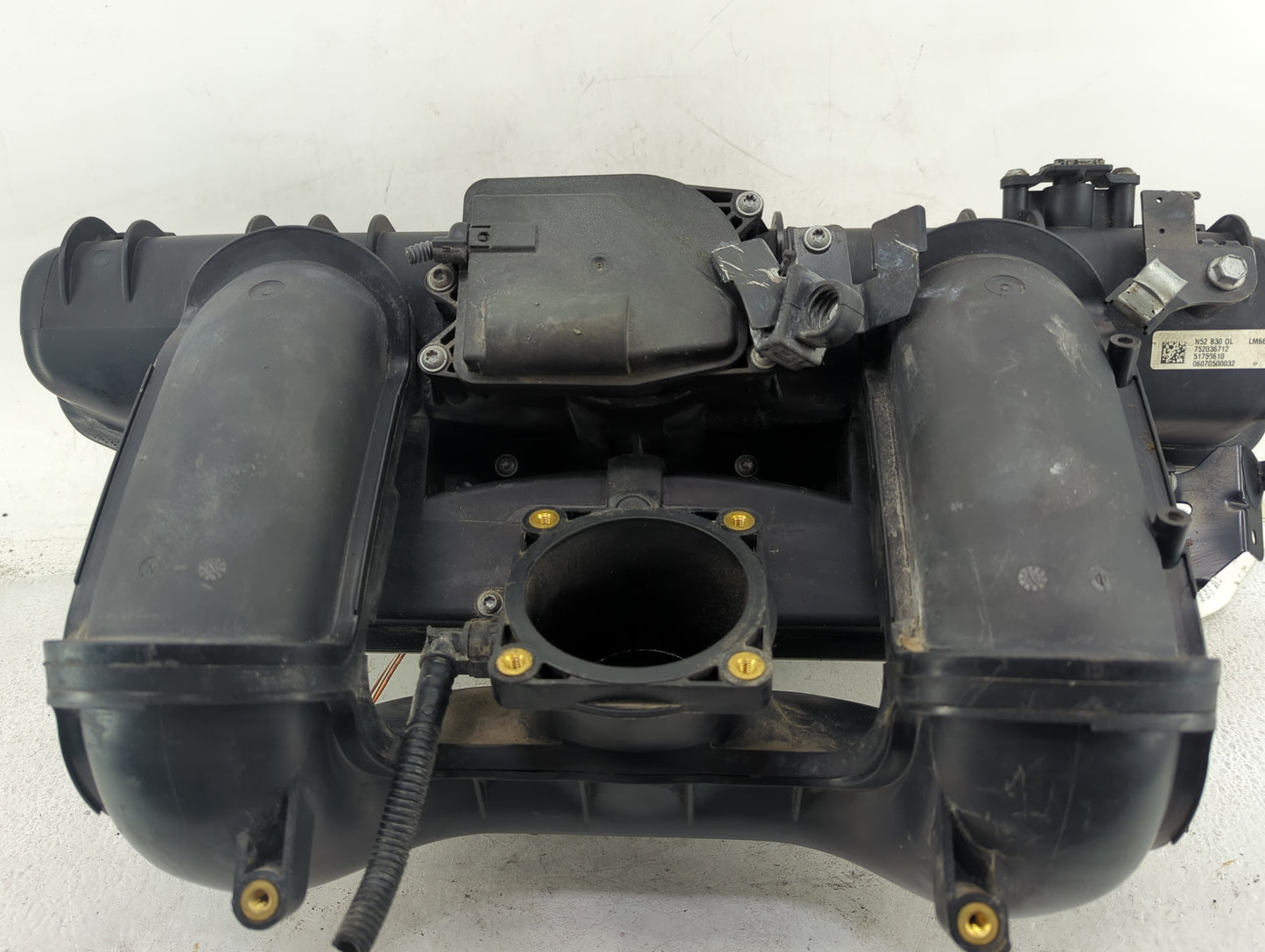 2006 Bmw 330i Air Intake Manifold P/N:752036712 Fits Fits 2007 2008 2009 2010 2011 2012 2013 OEM Used Auto Parts - Oemusedau