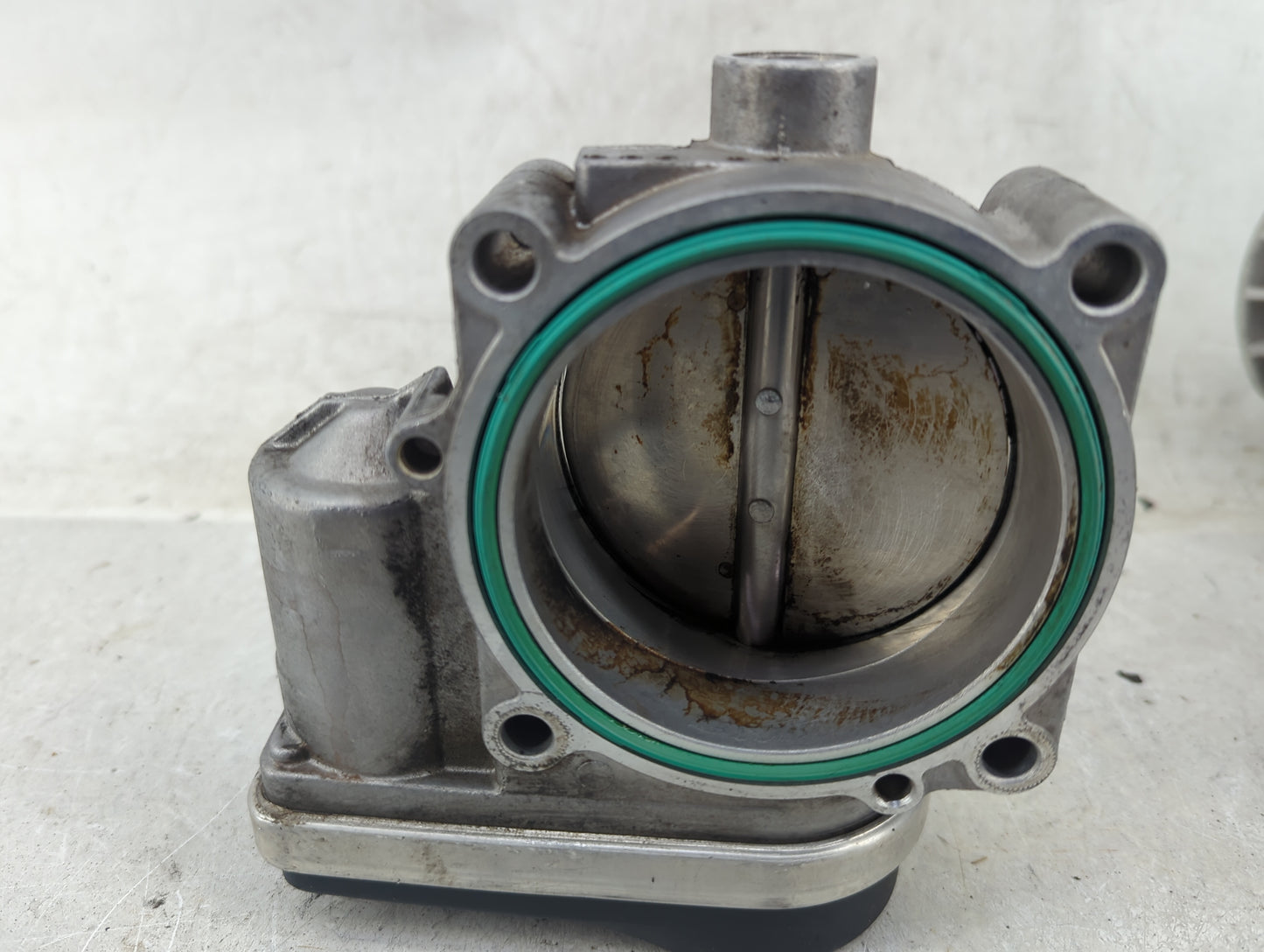 2006 Bmw 330i Throttle Body Fits Fits 2007 2008 OEM Used Auto Parts - Oemusedautoparts1.com