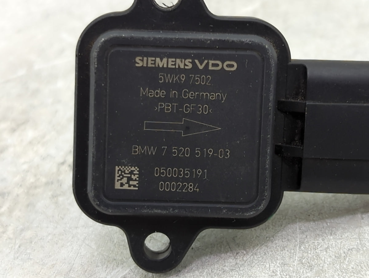2006-2006 Bmw 330i Mass Air Flow Meter Maf Sensor - Oemusedautoparts1.com