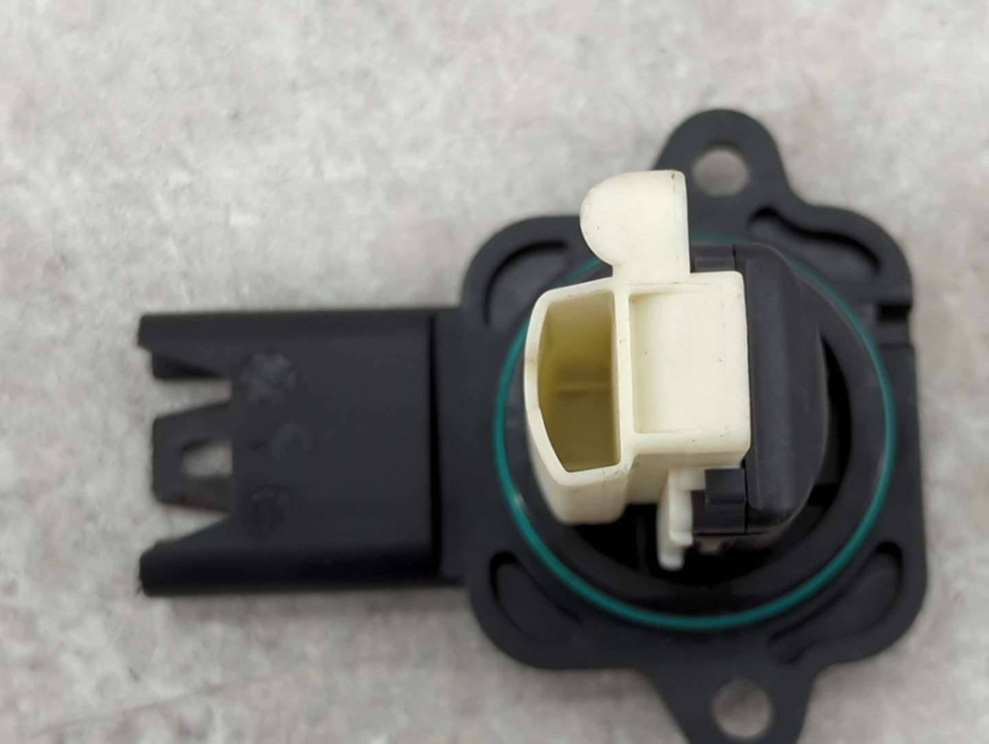 2006-2006 Bmw 330i Mass Air Flow Meter Maf - Oemusedautoparts1.com