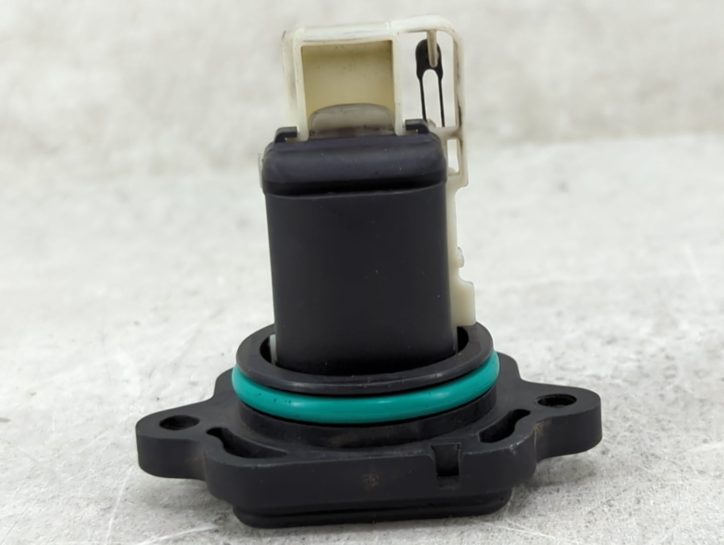 2006-2006 Bmw 330i Mass Air Flow Meter Maf - Oemusedautoparts1.com
