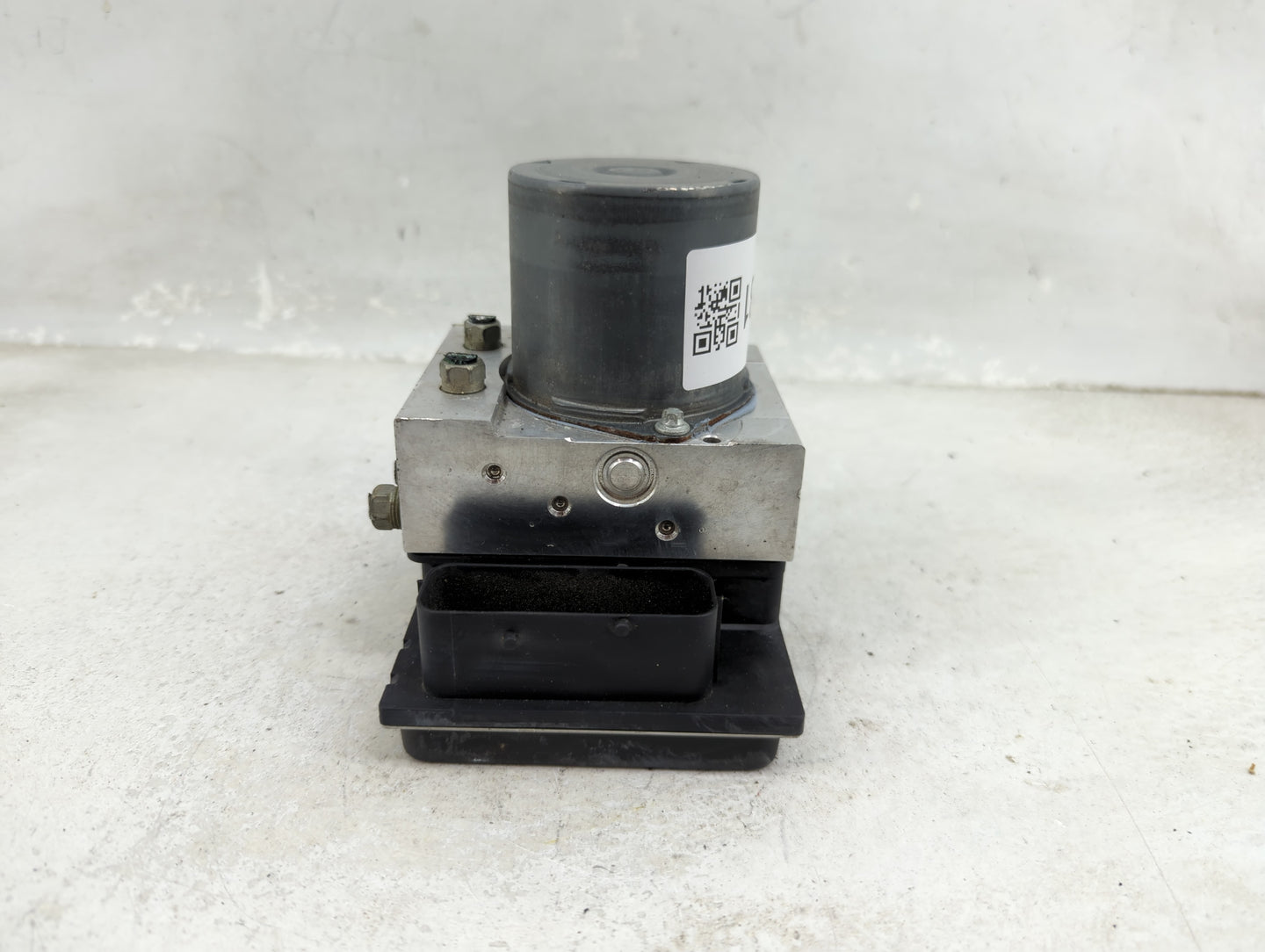 2006 Bmw 330i ABS Pump Control Module Replacement P/N:6768550 6775180 Fits OEM Used Auto Parts - Oemusedautoparts1.com