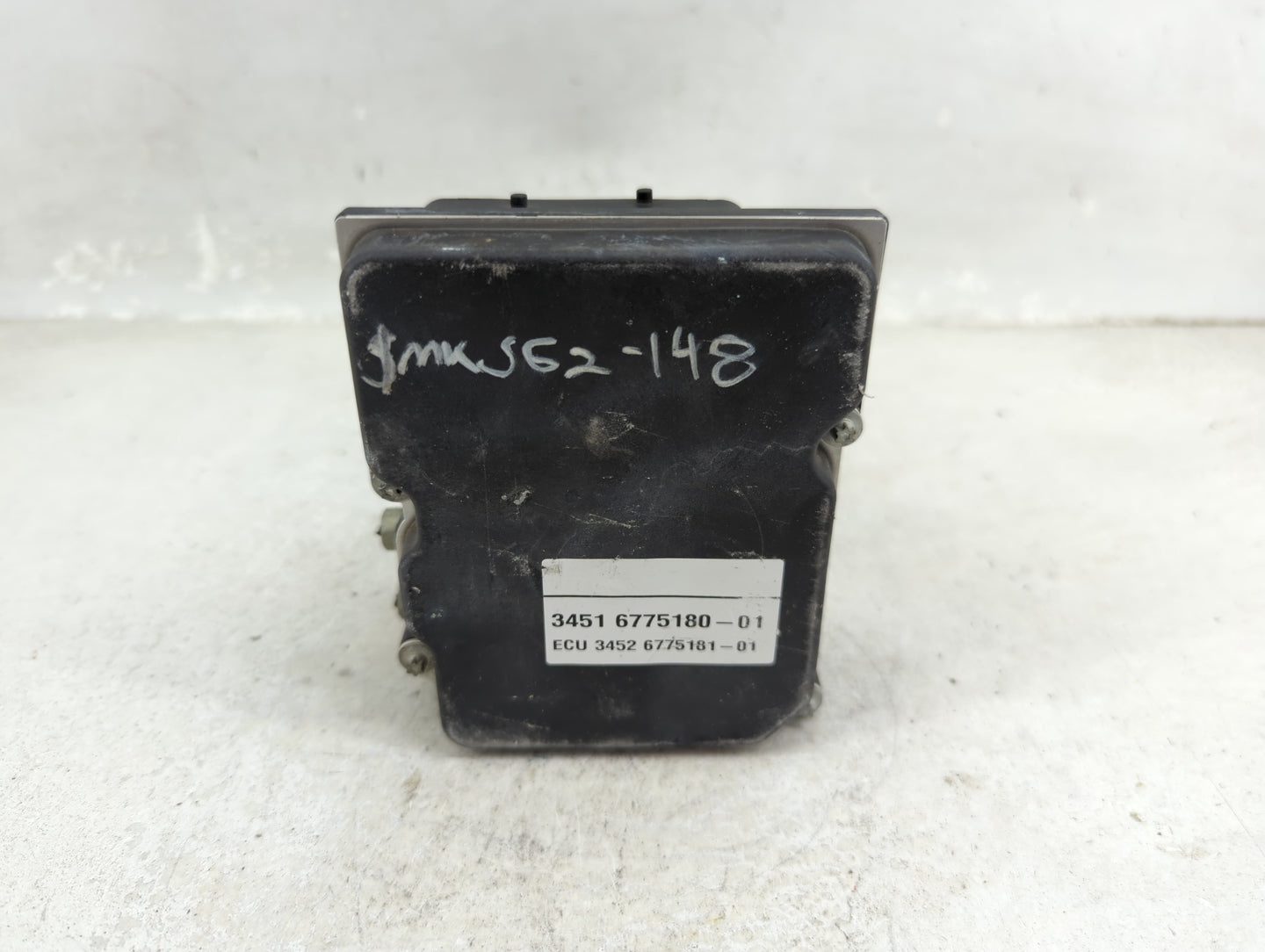 2006 Bmw 330i ABS Pump Control Module Replacement P/N:6768550 6775180 Fits OEM Used Auto Parts - Oemusedautoparts1.com