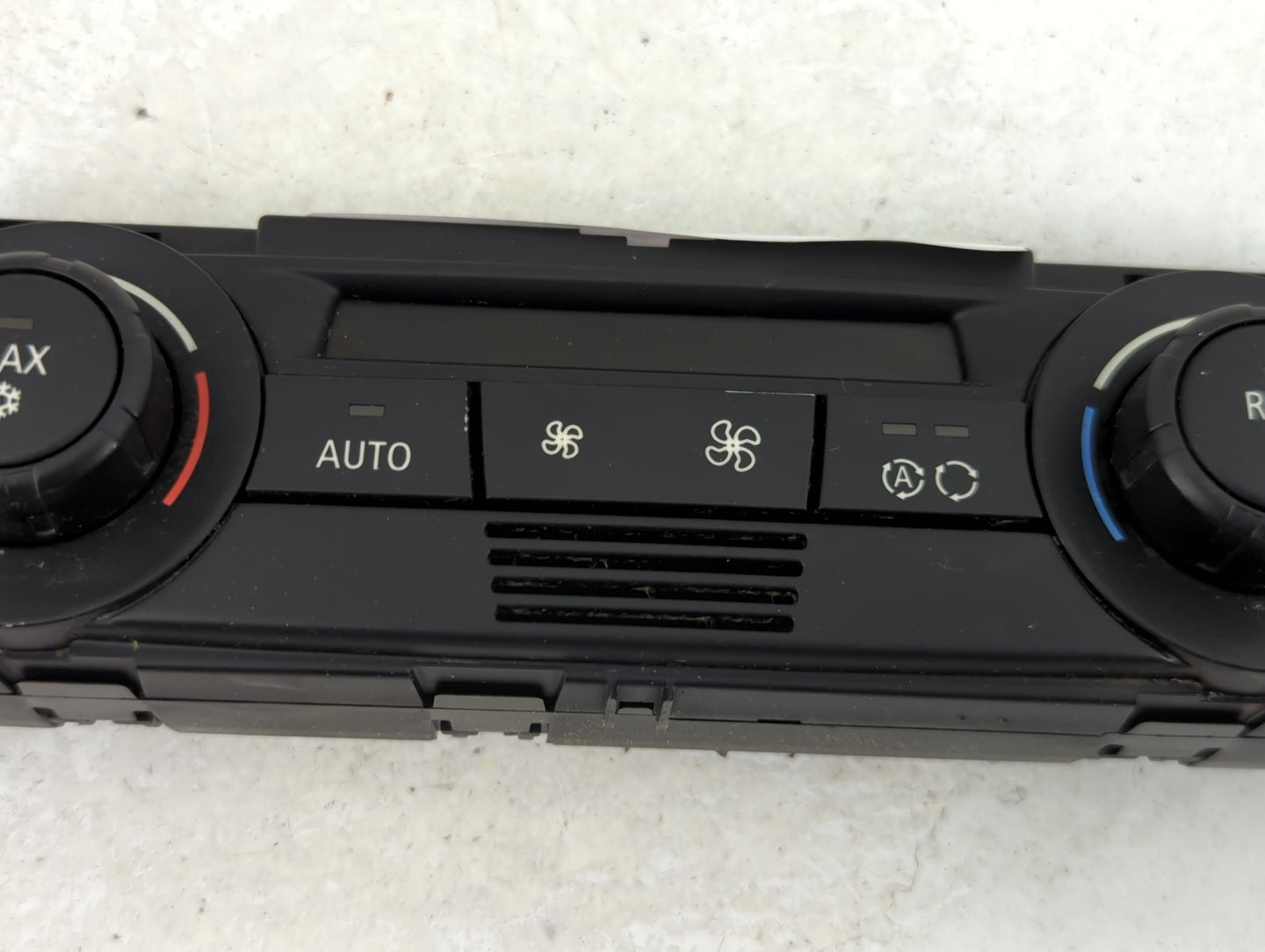 2006 Bmw 330i Climate Control Module Temperature AC/Heater Replacement P/N:6983944-01 Fits OEM Used Auto Parts - Oemusedauto