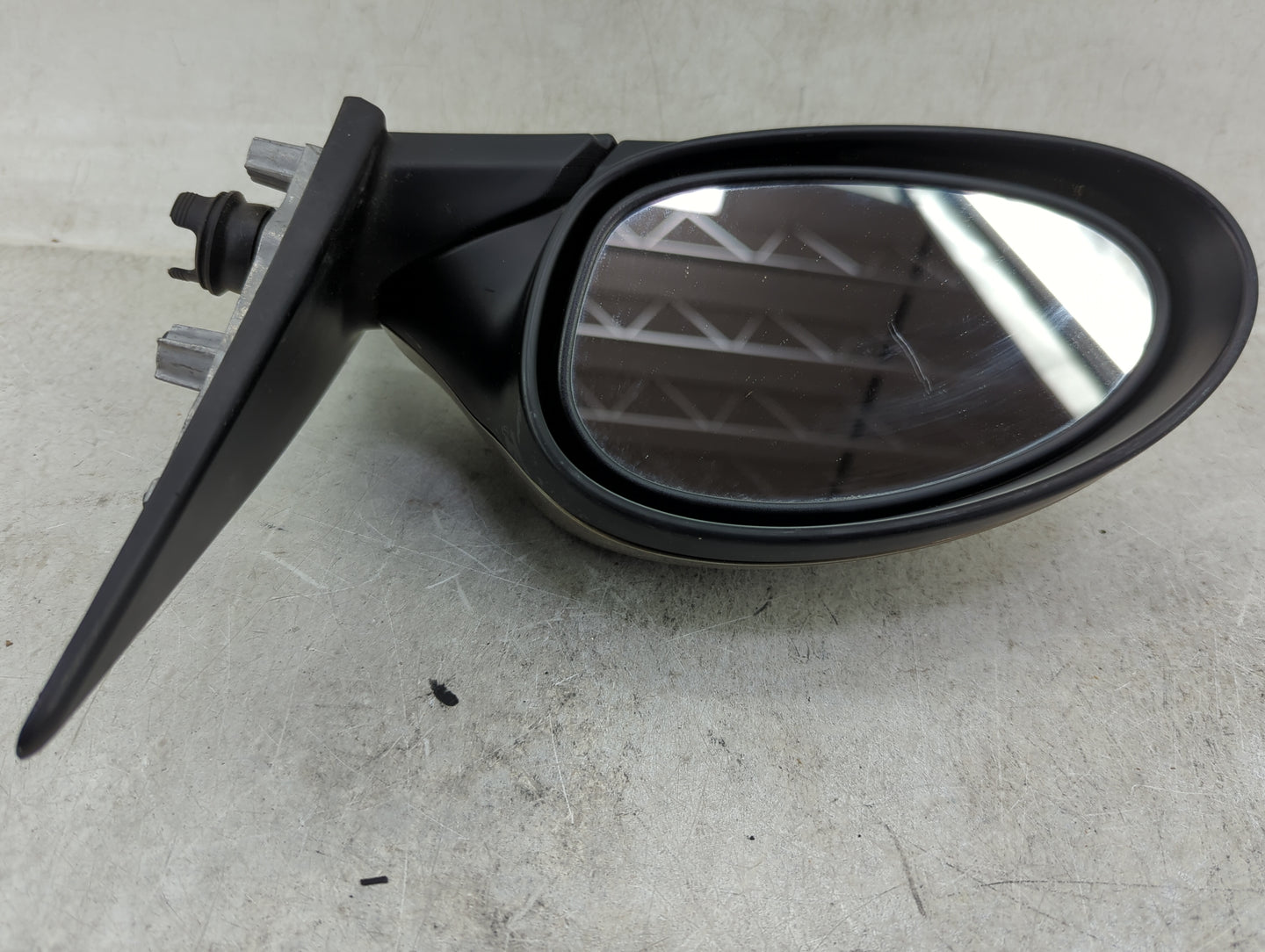 2006 Bmw 330i Driver Side View Mirror - Left Door Mirror OEM Used - Oemusedautoparts1.com