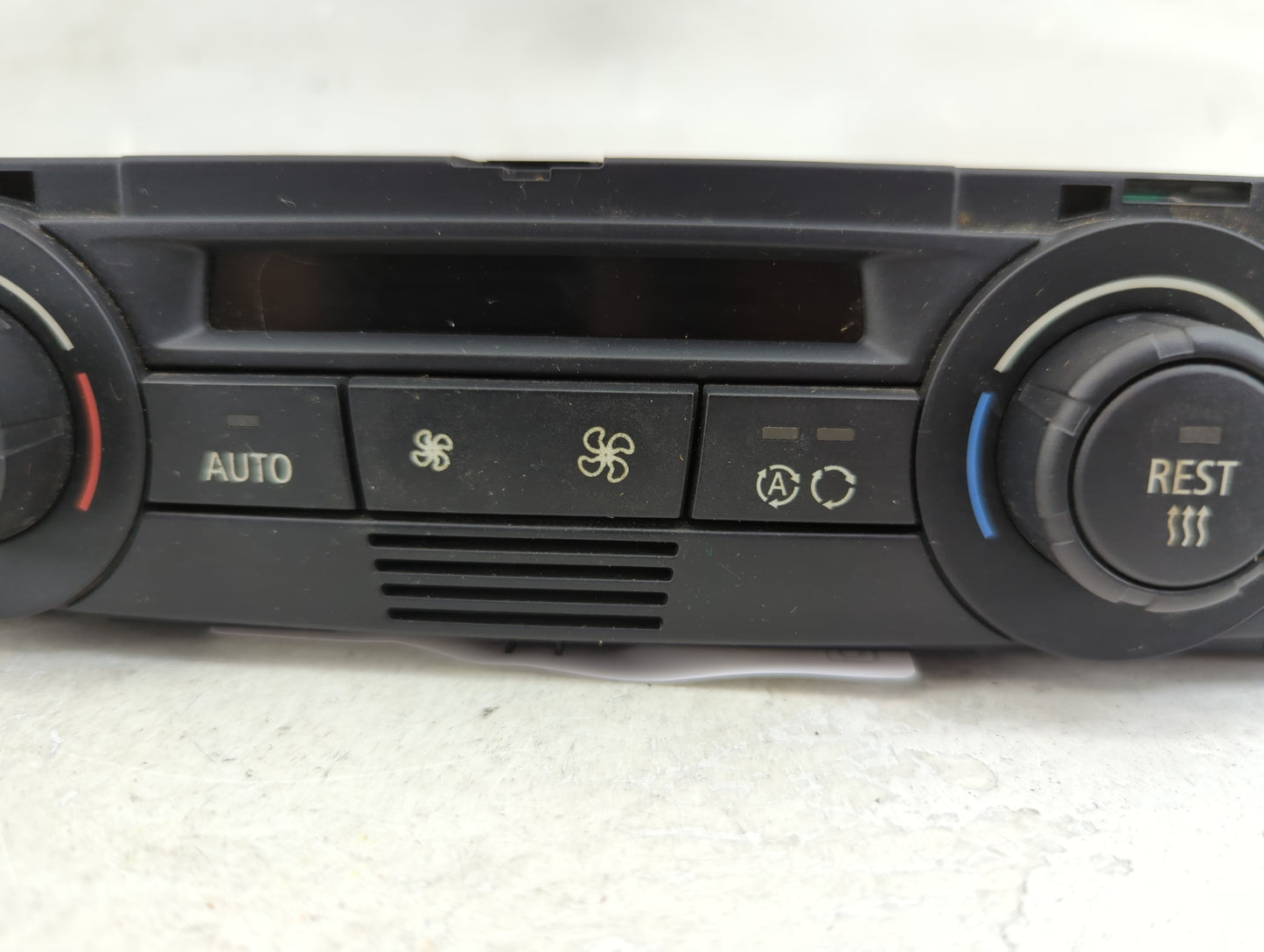 2006 Bmw 330i Climate Control Module Temperature AC/Heater Replacement P/N:6958536-01 A2C53117977 Fits OEM Used Auto Parts -