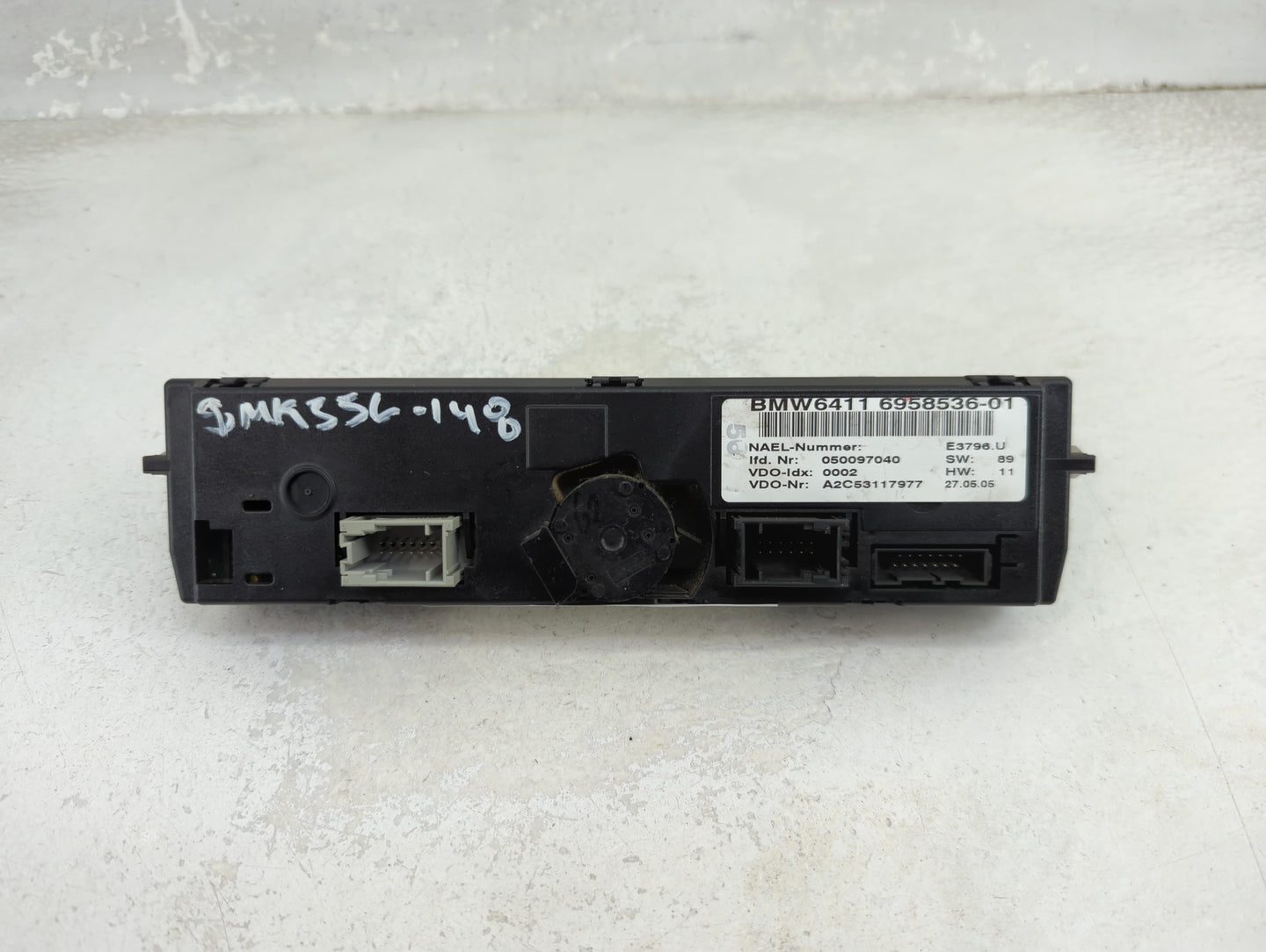 2006 Bmw 330i Climate Control Module Temperature AC/Heater Replacement P/N:6958536-01 A2C53117977 Fits OEM Used Auto Parts -