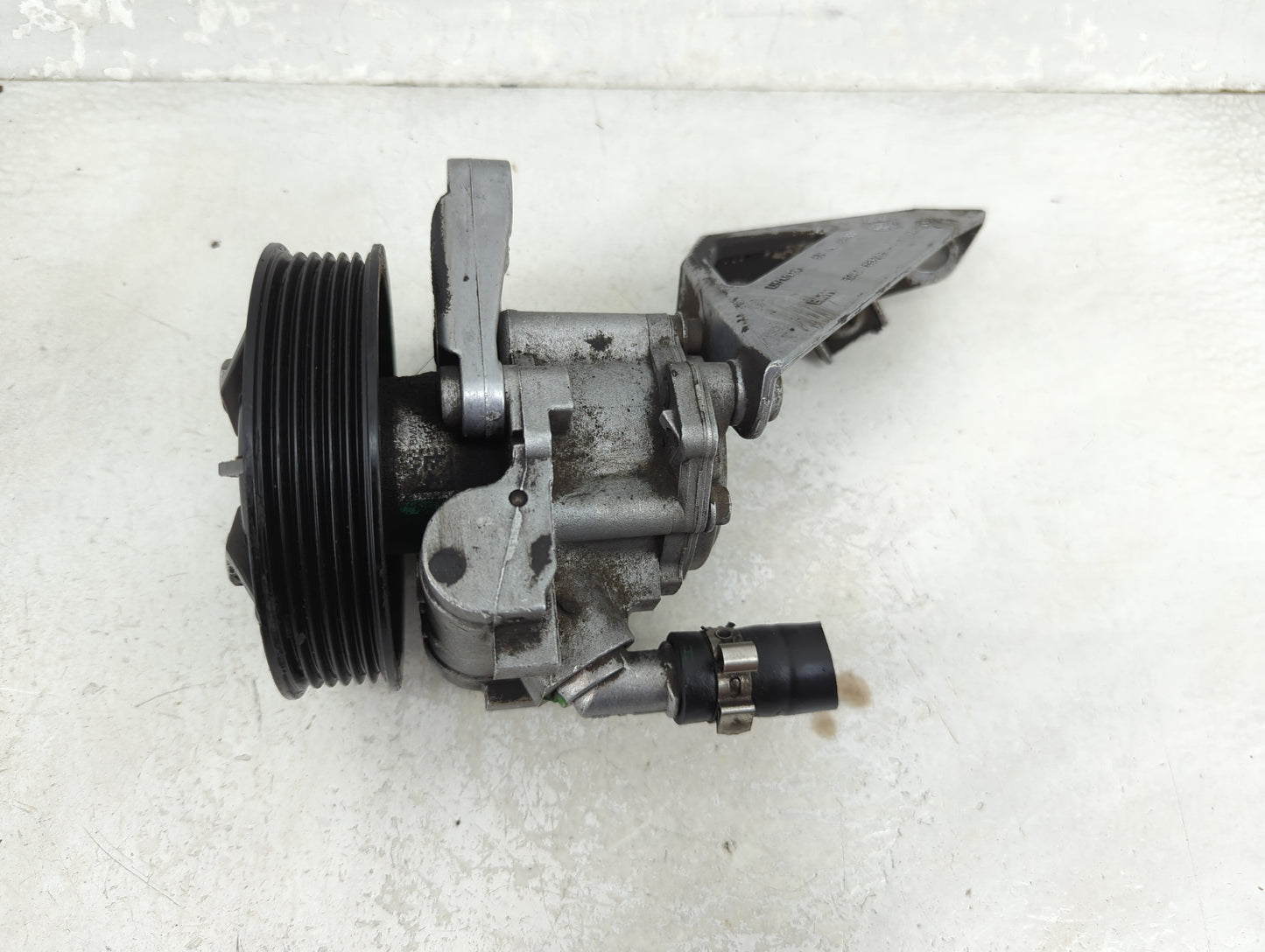 2006-2006 Bmw 330i Power Steering Column Pump Oem - Oemusedautoparts1.com