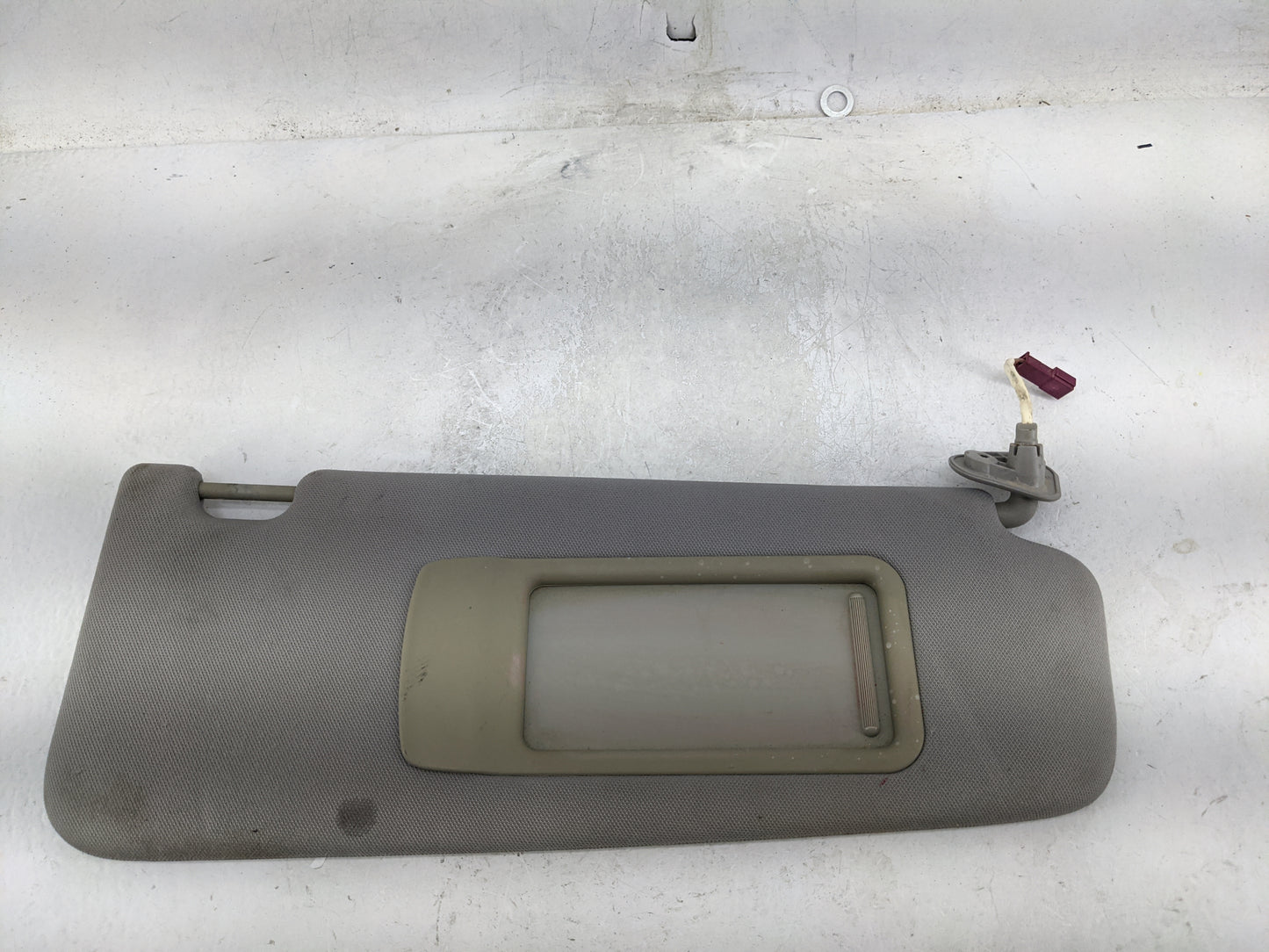 2006 Bmw 330i Sun Visor Shade Replacement Passenger Right Mirror Fits OEM Used Auto Parts - Oemusedautoparts1.com
