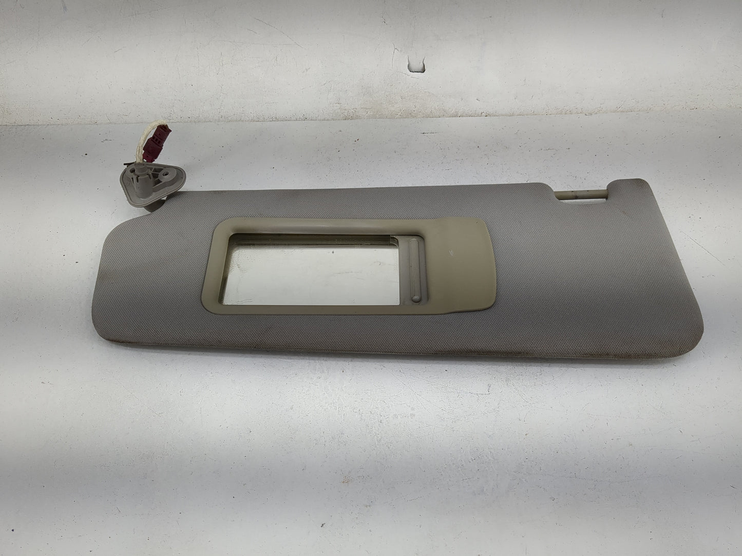 2006 Bmw 330i Sun Visor Shade Replacement Driver Left Mirror Fits OEM Used Auto Parts - Oemusedautoparts1.com