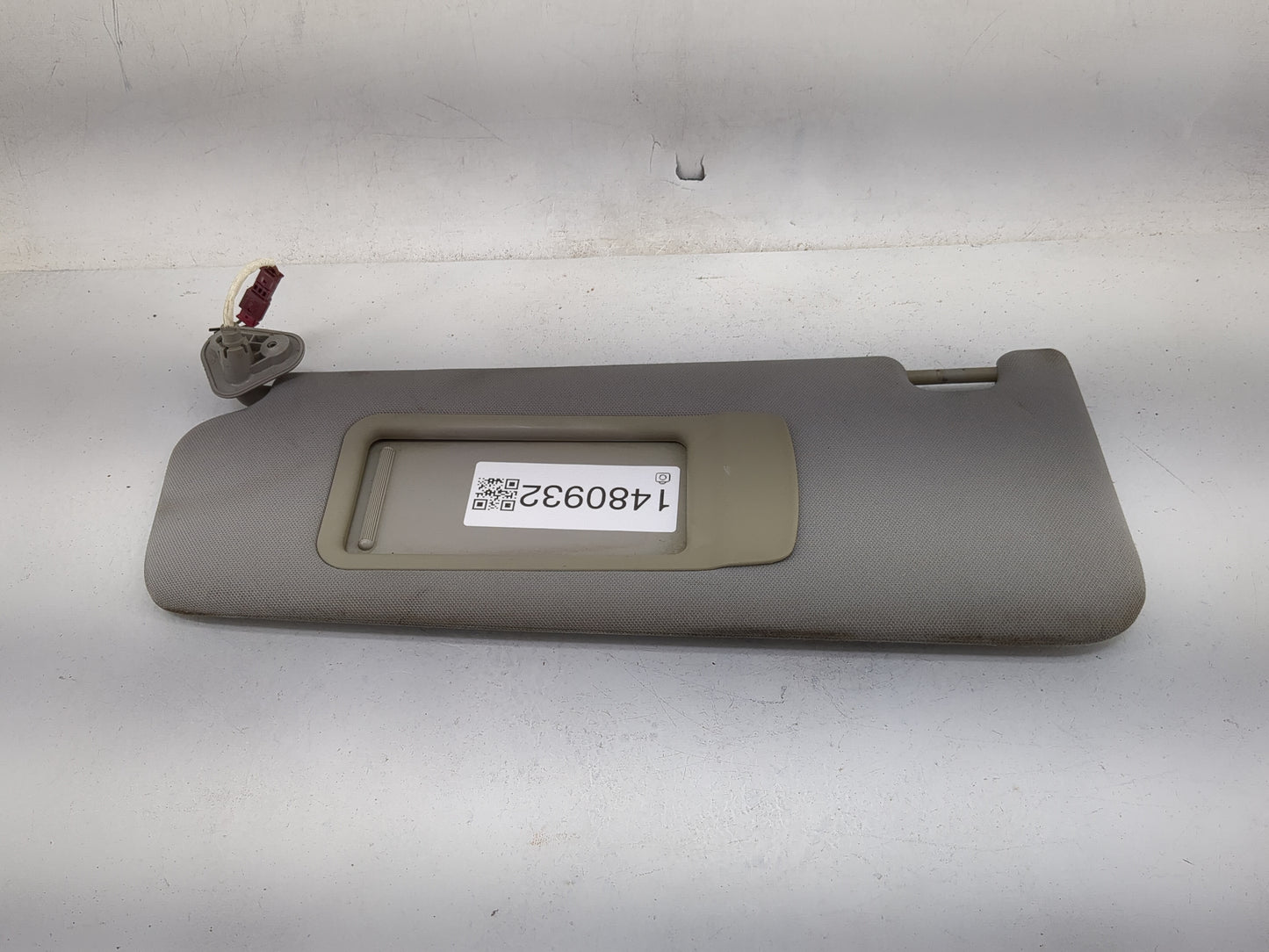 2006 Bmw 330i Sun Visor Shade Replacement Driver Left Mirror Fits OEM Used Auto Parts - Oemusedautoparts1.com