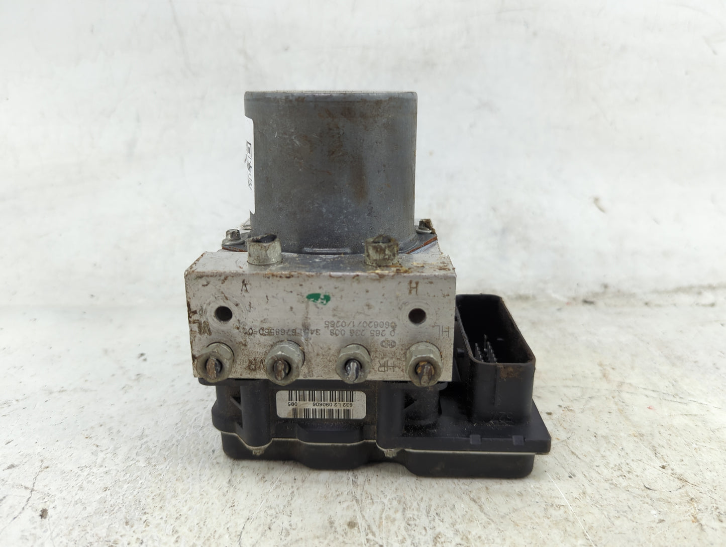 2006 Bmw 330i ABS Pump Control Module Replacement P/N:0265236038 34516789350-01, 3451 6775440-01, 3452 6775441-01, 026595041
