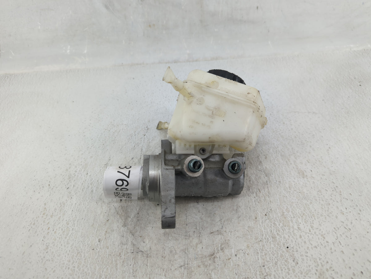 2006-2006 Bmw 330i Brake Master Cylinder Cream - Oemusedautoparts1.com