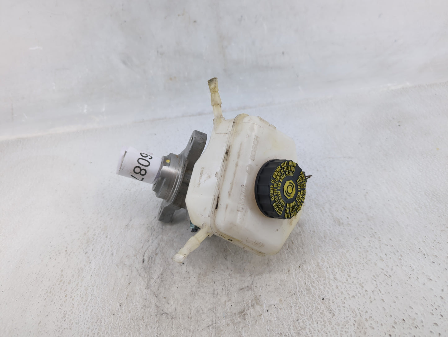 2006-2006 Bmw 330i Brake Master Cylinder Cream - Oemusedautoparts1.com