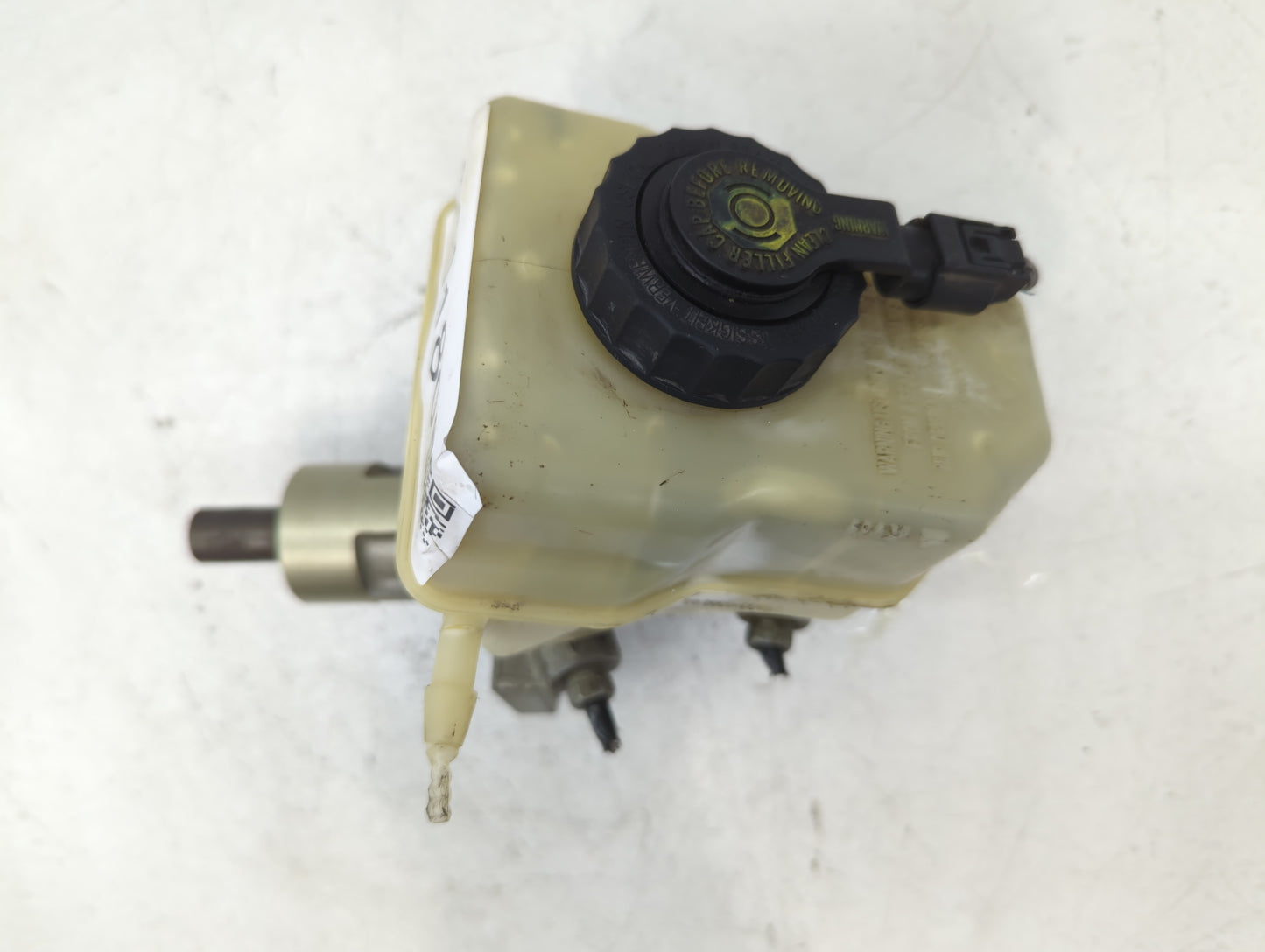 2006-2006 Bmw 330i Brake Master Cylinder - Oemusedautoparts1.com