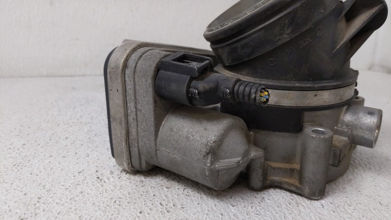 2006 Bmw 330i ABS Pump Control Module Replacement Fits OEM Used Auto Parts - Oemusedautoparts1.com