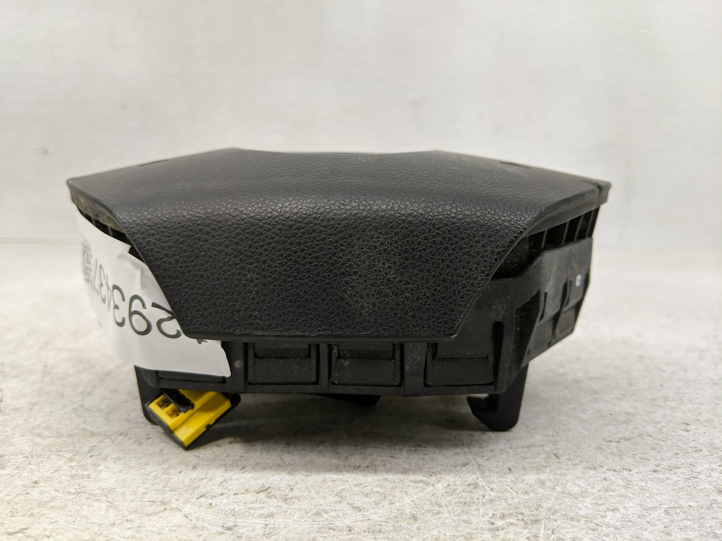2004-2006 Bmw 525i Air Bag Driver Left Steering Wheel Mounted P/N:33677298802H Fits Fits 2004 2005 2006 OEM Used Auto Parts 