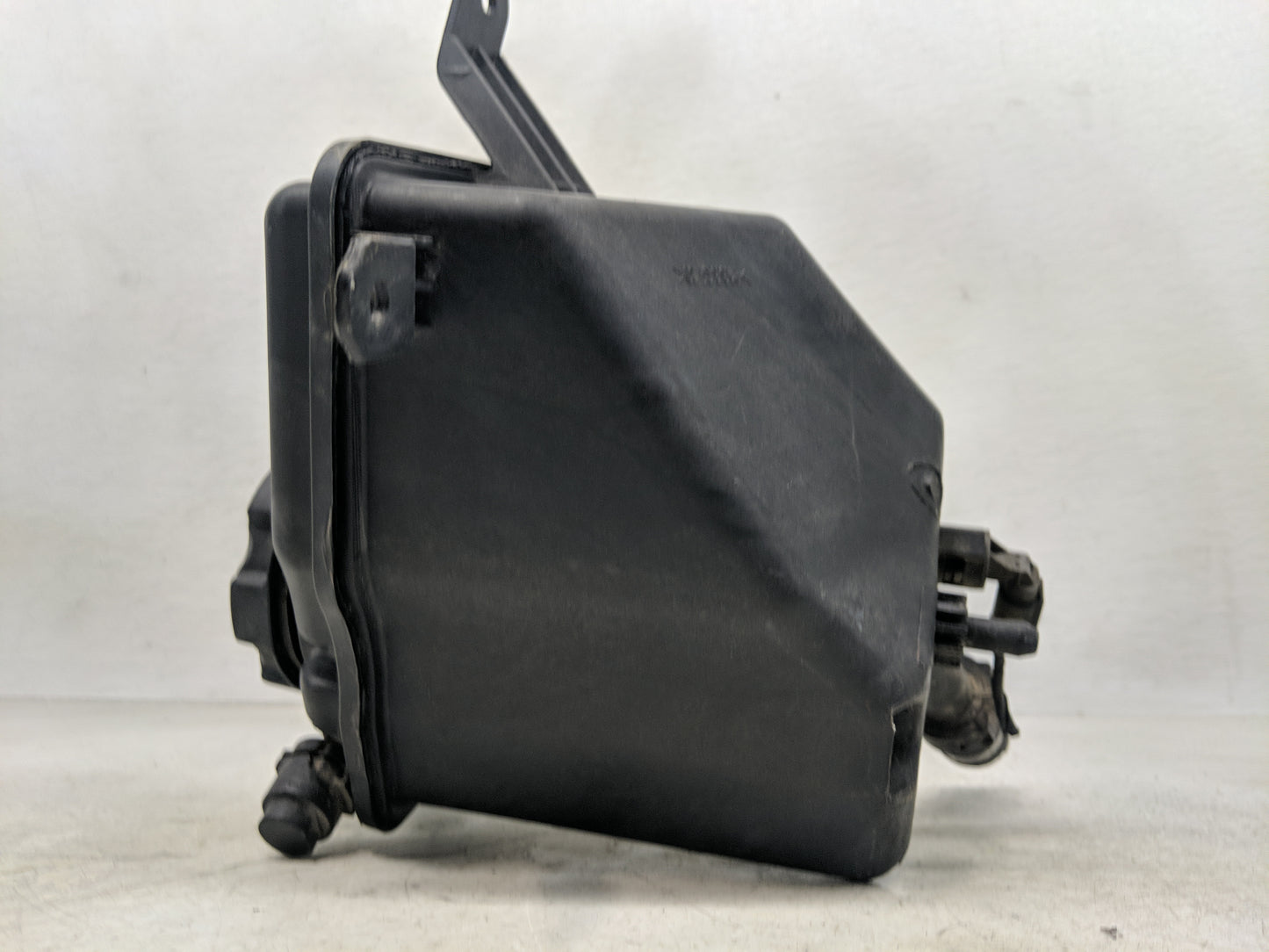 2004-2007 Bmw 525i Windshield Washer Fluid Reservoir Bottle Oem - Oemusedautoparts1.com
