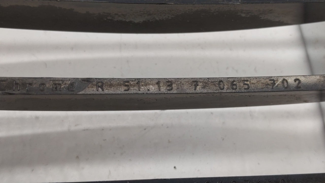 2006-2007 Bmw 525i Front Grille Bumper Not Included - Oemusedautoparts1.com