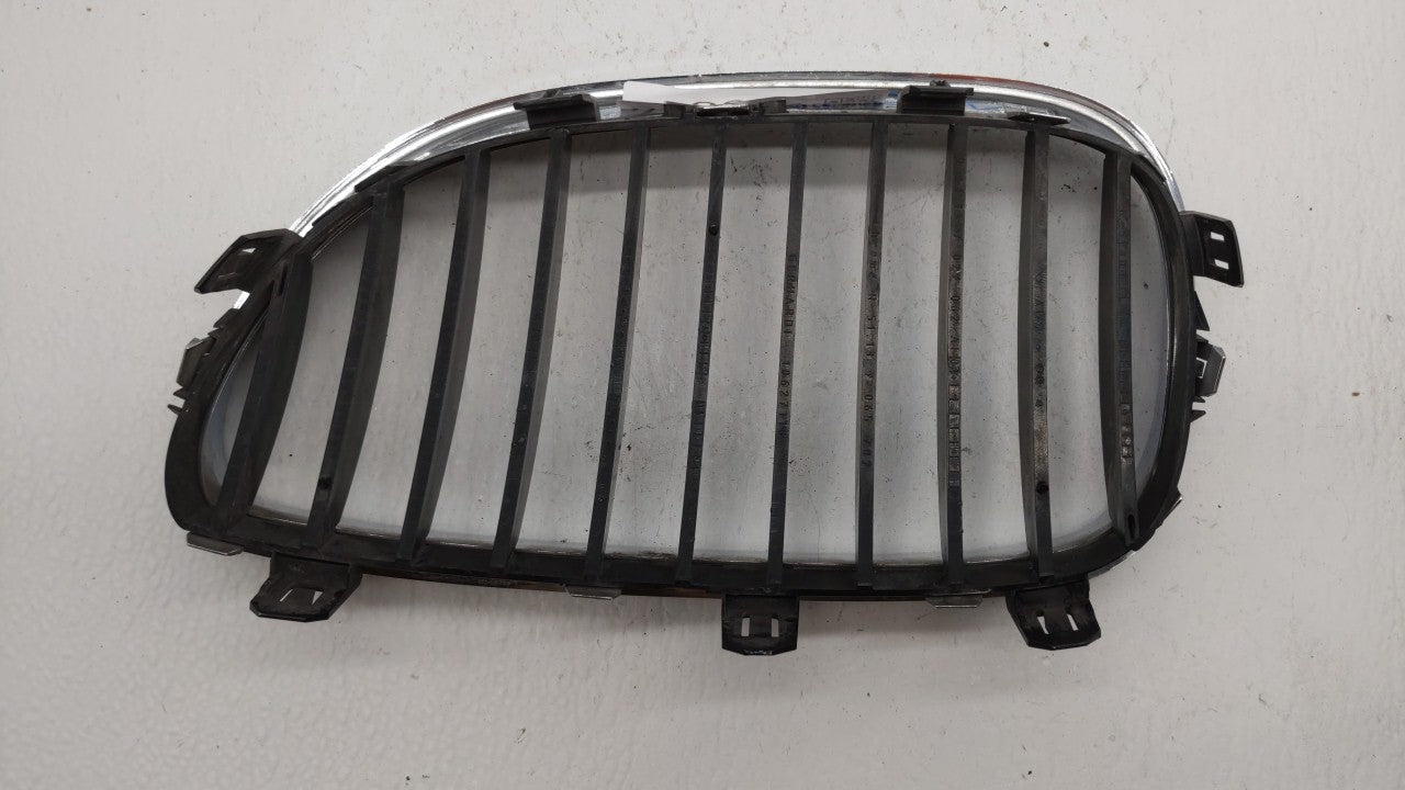 2006-2007 Bmw 525i Front Grille Bumper Not Included - Oemusedautoparts1.com