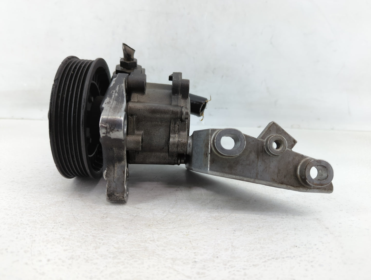 2006-2006 Bmw 525i Power Steering Column Pump Oem - Oemusedautoparts1.com