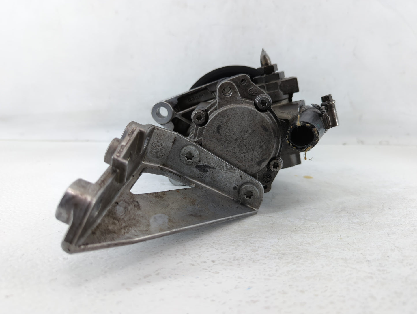 2006-2006 Bmw 525i Power Steering Column Pump Oem - Oemusedautoparts1.com