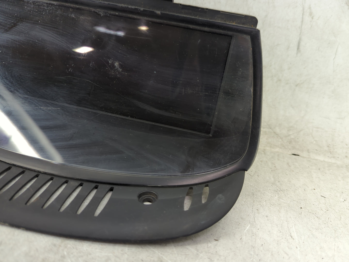 Bmw 530 Information Display Screen - Oemusedautoparts1.com