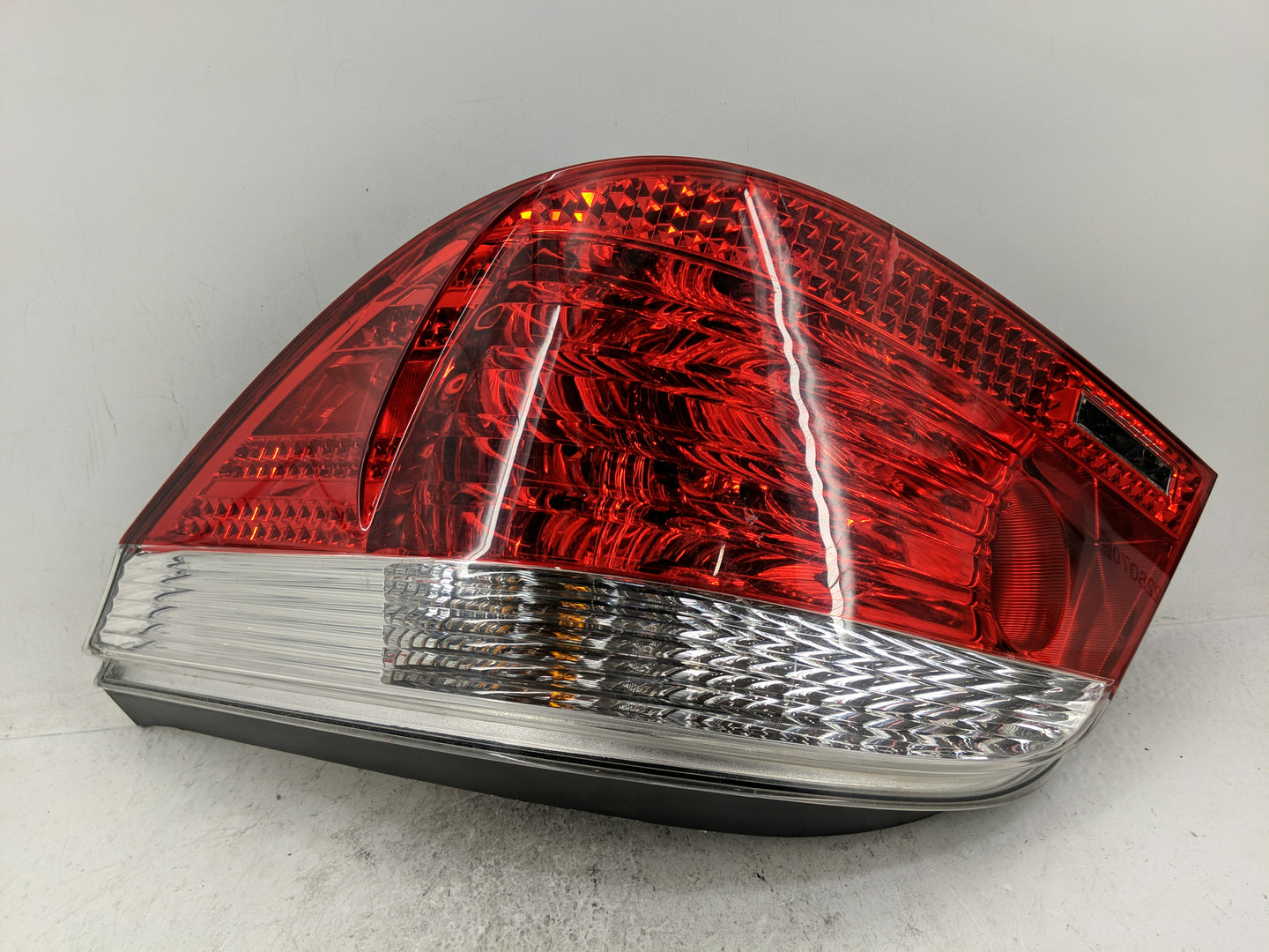 2004-2007 Bmw 530i Tail Light Assembly Driver Left OEM P/N:7 165 740 Fits Fits 2004 2005 2006 2007 OEM Used Auto Parts - Oem