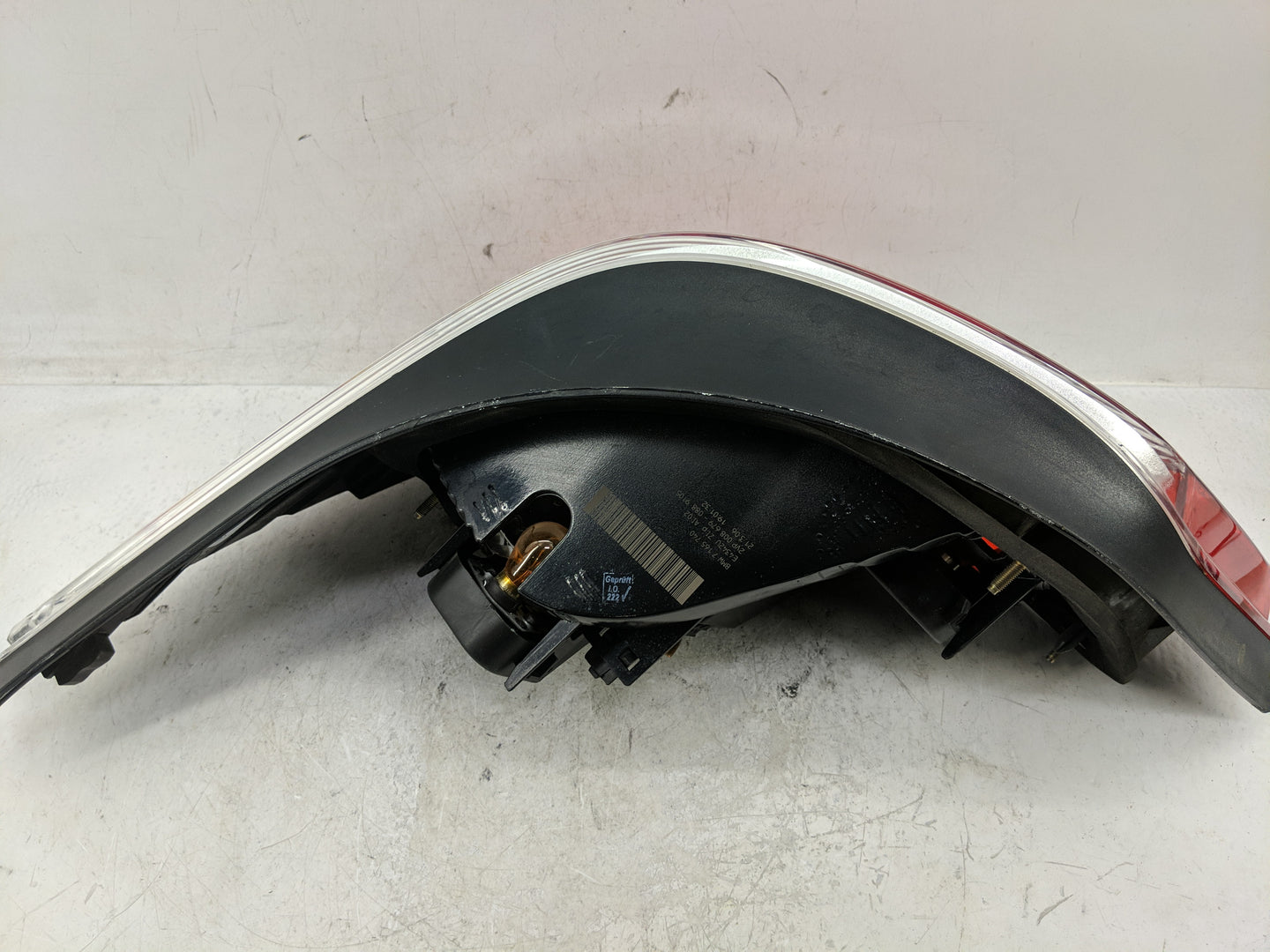 2004-2007 Bmw 530i Tail Light Assembly Driver Left OEM P/N:7 165 740 Fits Fits 2004 2005 2006 2007 OEM Used Auto Parts - Oem