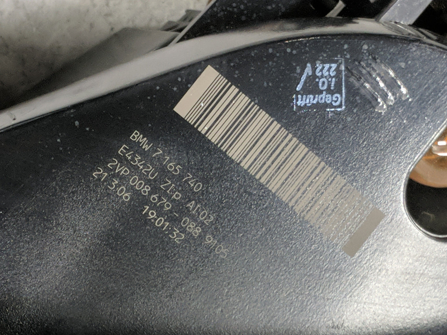 2004-2007 Bmw 530i Tail Light Assembly Driver Left OEM P/N:7 165 740 Fits Fits 2004 2005 2006 2007 OEM Used Auto Parts - Oem