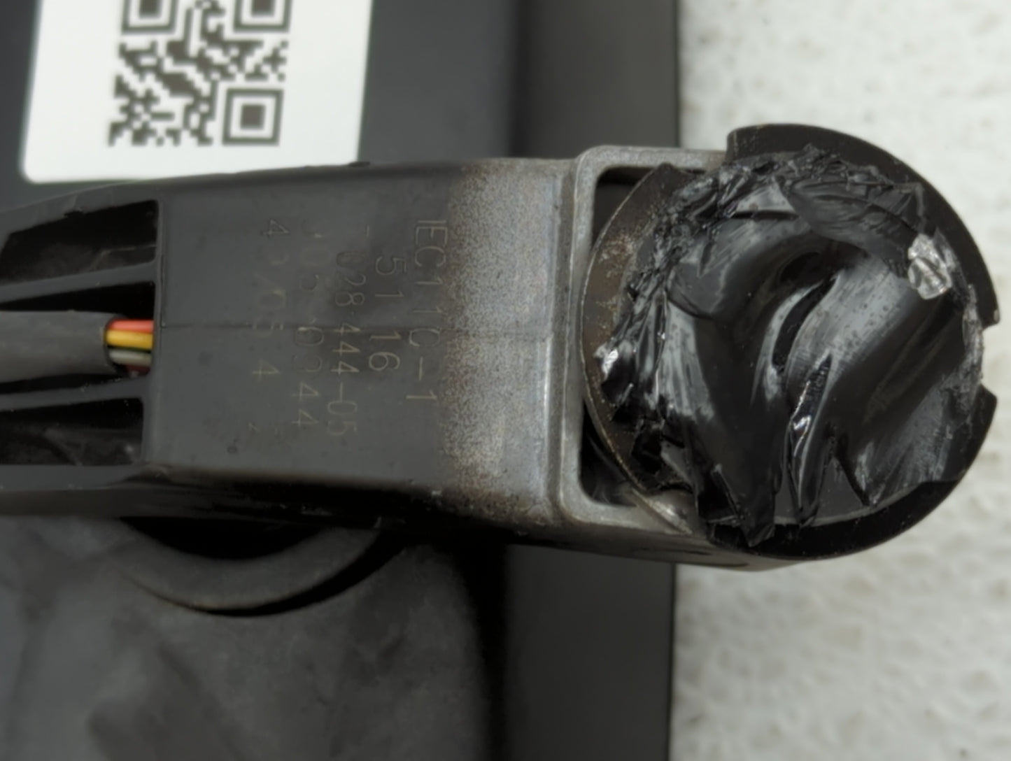 2006 Bmw 530i Interior Rear View Mirror Replacement OEM P/N:E11015313 E11015891, E11025891 Fits OEM Used Auto Parts - Oemuse