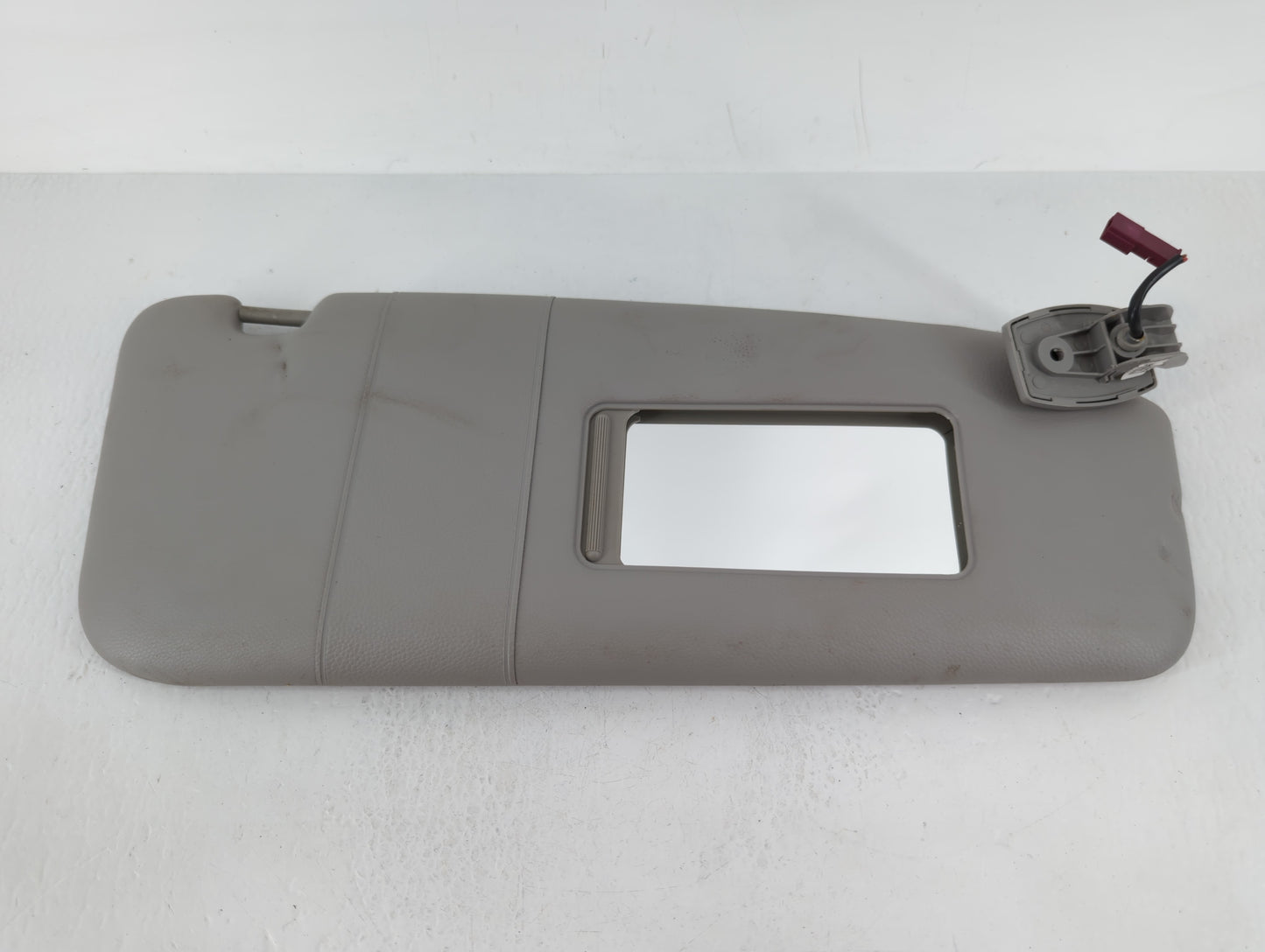 2004-2007 Bmw 530i Sun Visor Shade Replacement Passenger Right Mirror Fits Fits 2004 2005 2006 2007 2008 2009 2010 OEM Used 