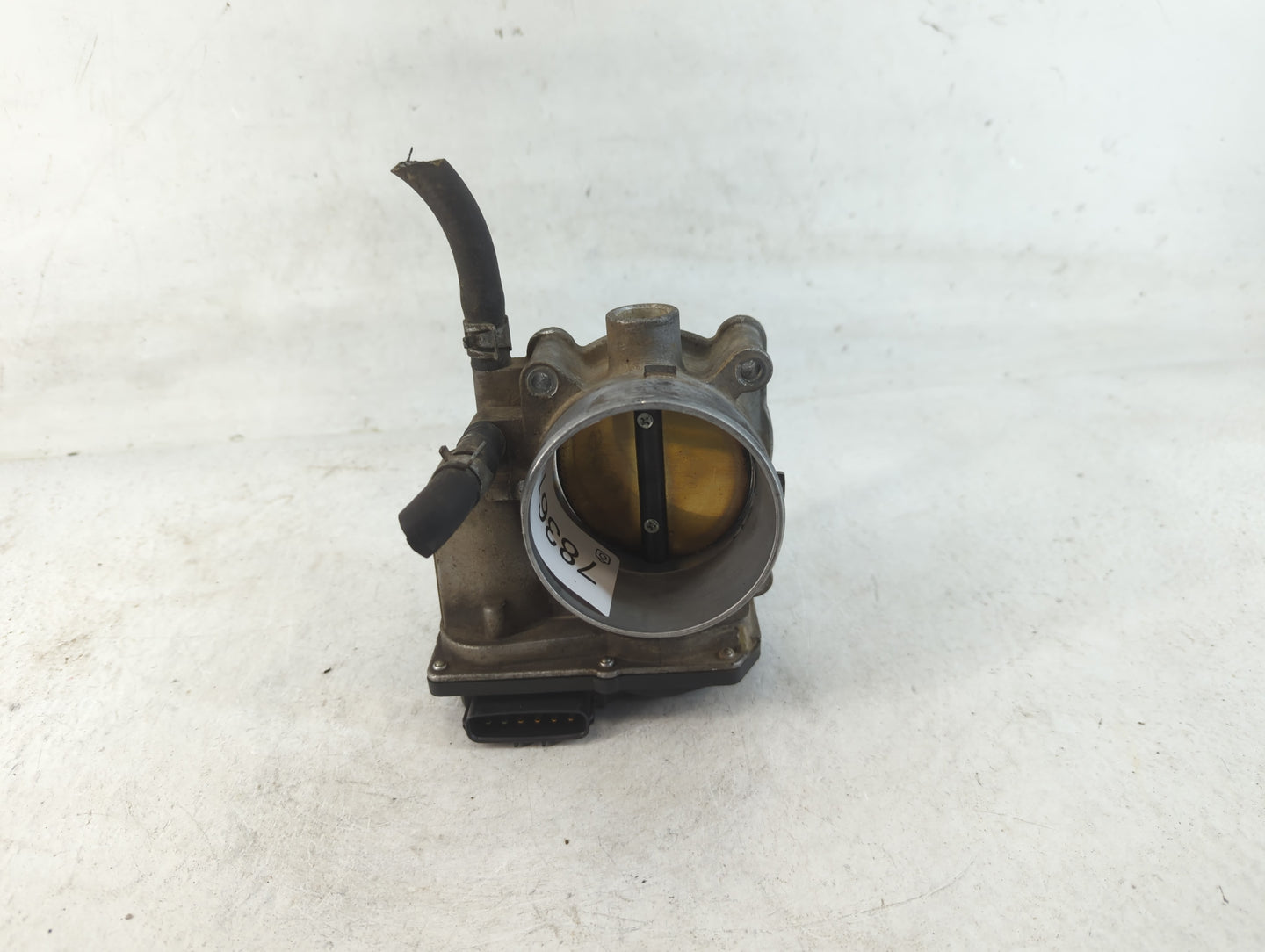 2006-2007 Bmw 530i Throttle Body P/N:16119 7S000 Fits Fits 2006 2007 2008 OEM Used Auto Parts - Oemusedautoparts1.com
