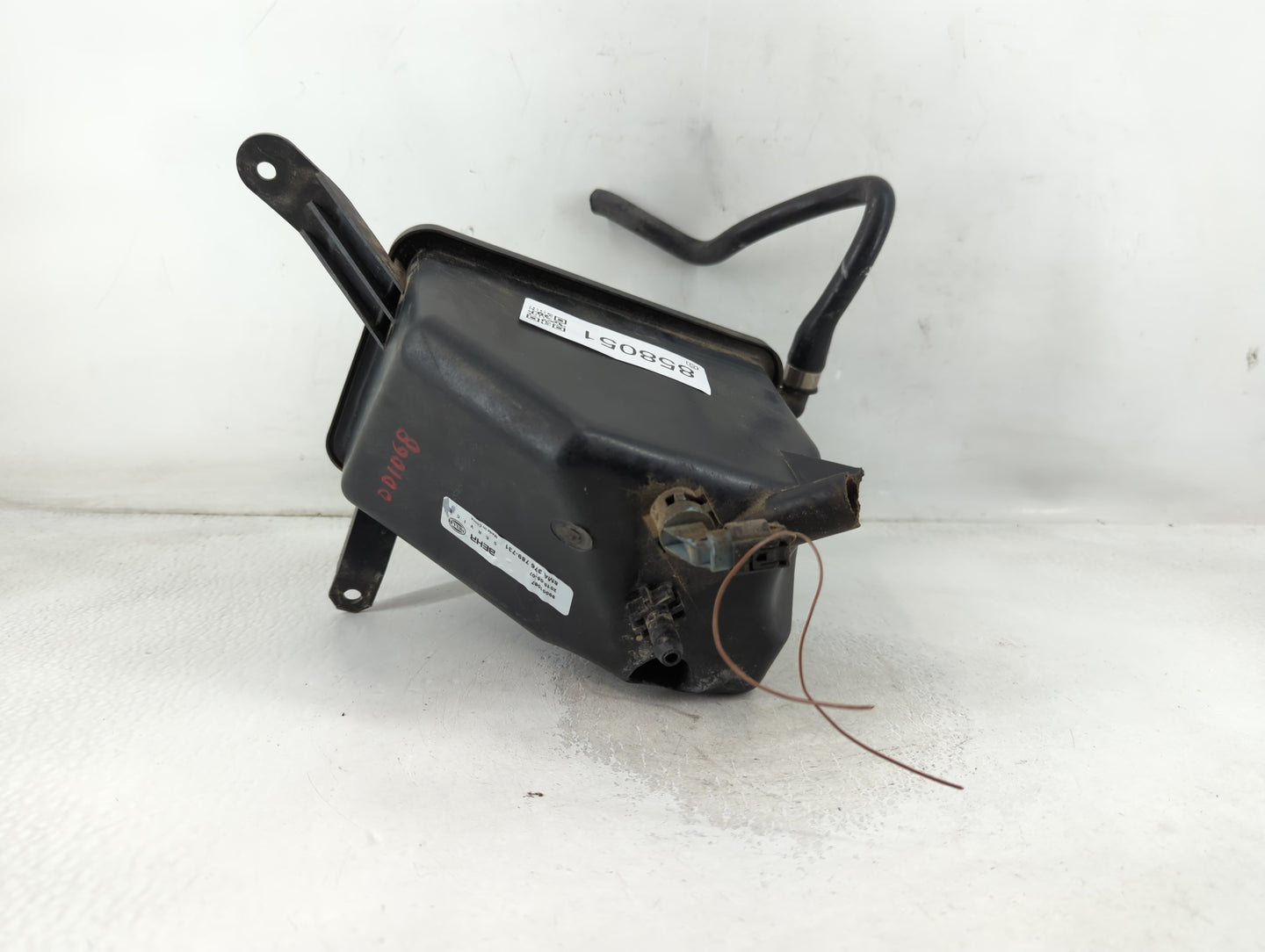 2004-2007 Bmw 530i Windshield Washer Fluid Reservoir Bottle Oem - Oemusedautoparts1.com