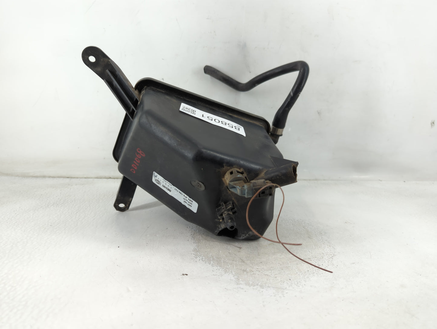 2004-2007 Bmw 530i Windshield Washer Fluid Reservoir Bottle Oem - Oemusedautoparts1.com