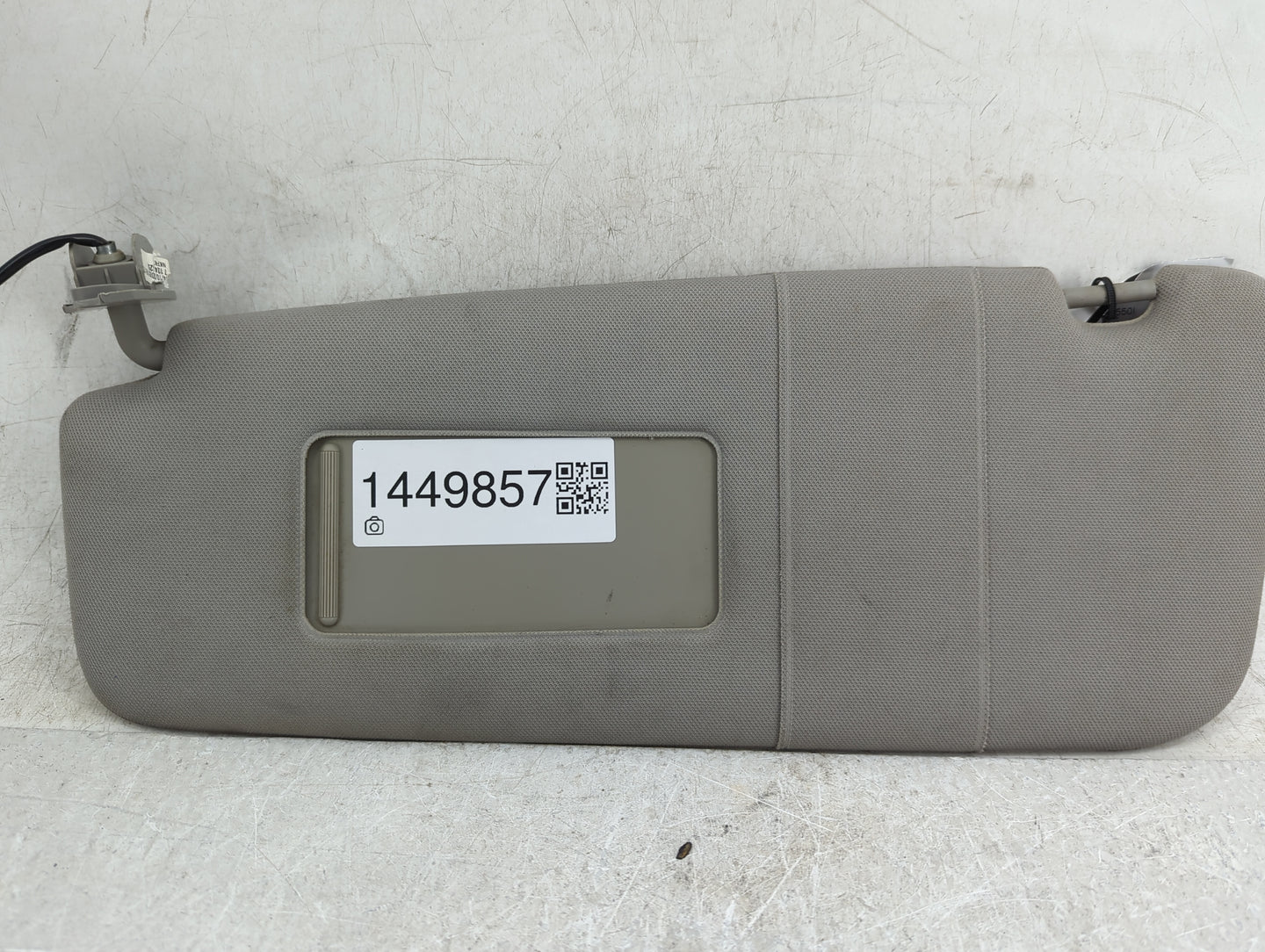 2006-2009 Bmw 550i Sun Visor Shade Replacement Driver Left Mirror Fits Fits 2004 2005 2006 2007 2008 2009 2010 OEM Used Auto