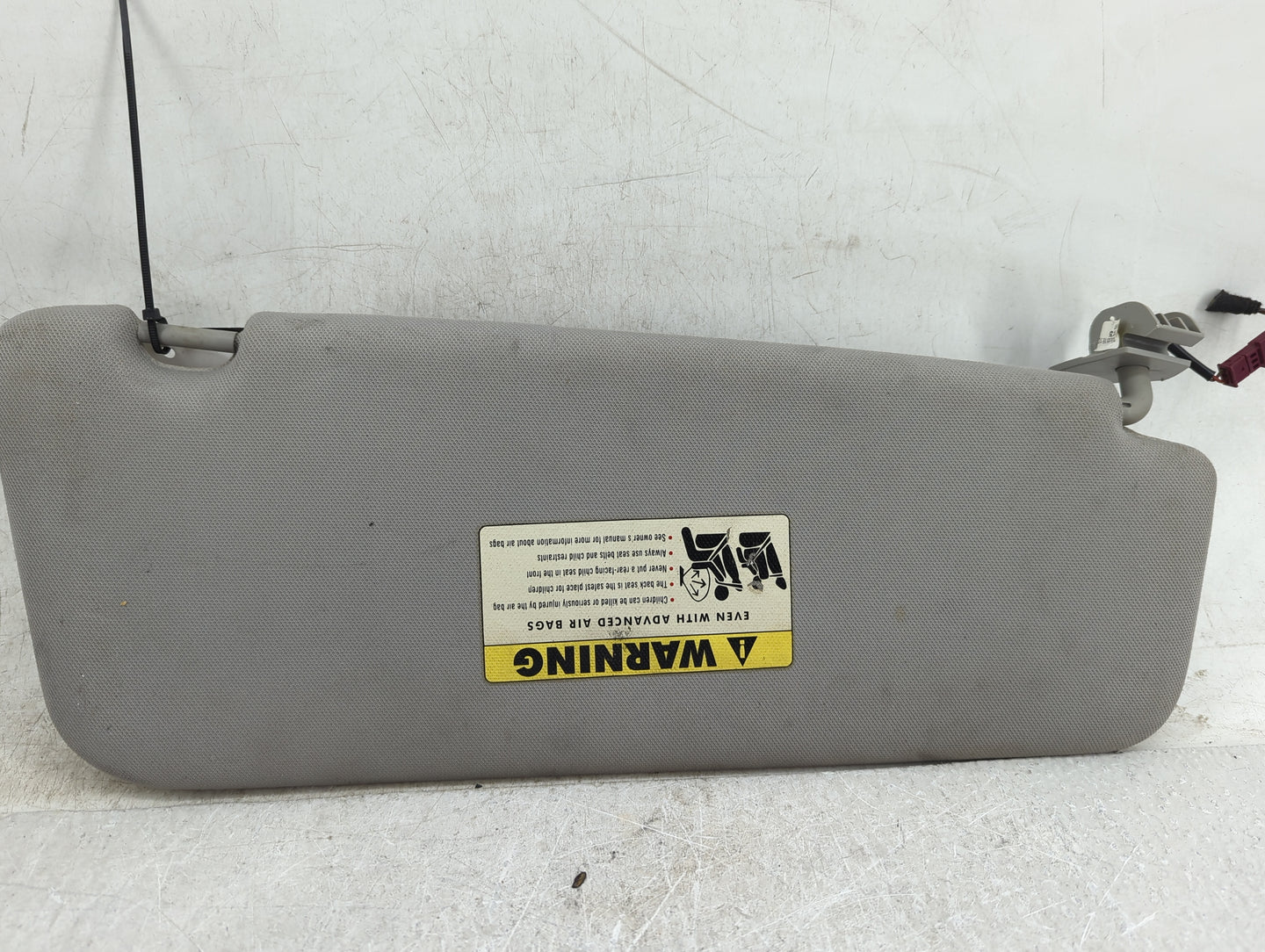 2006-2009 Bmw 550i Sun Visor Shade Replacement Driver Left Mirror Fits Fits 2004 2005 2006 2007 2008 2009 2010 OEM Used Auto