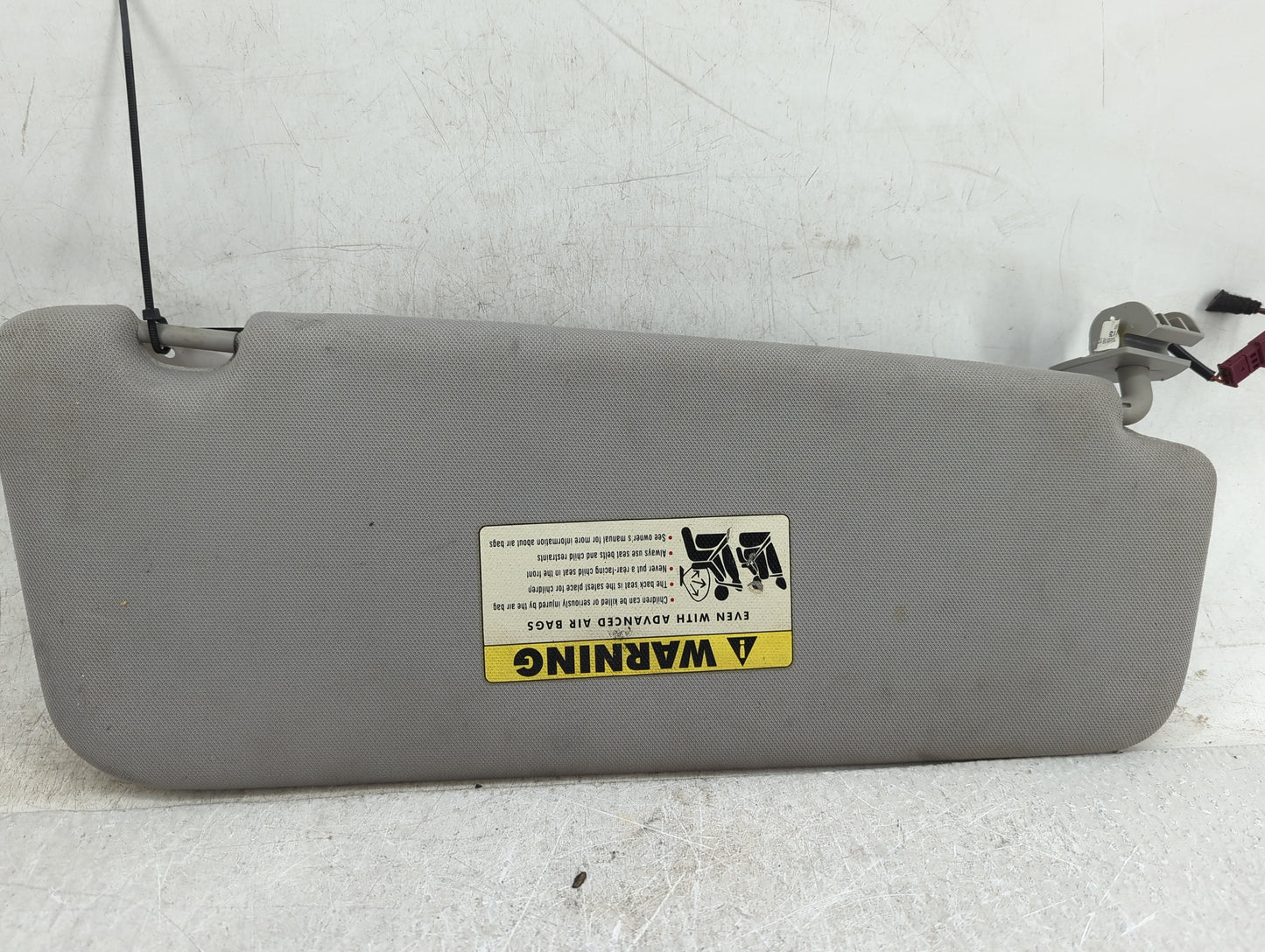 2006-2009 Bmw 550i Sun Visor Shade Replacement Driver Left Mirror Fits Fits 2004 2005 2006 2007 2008 2009 2010 OEM Used Auto
