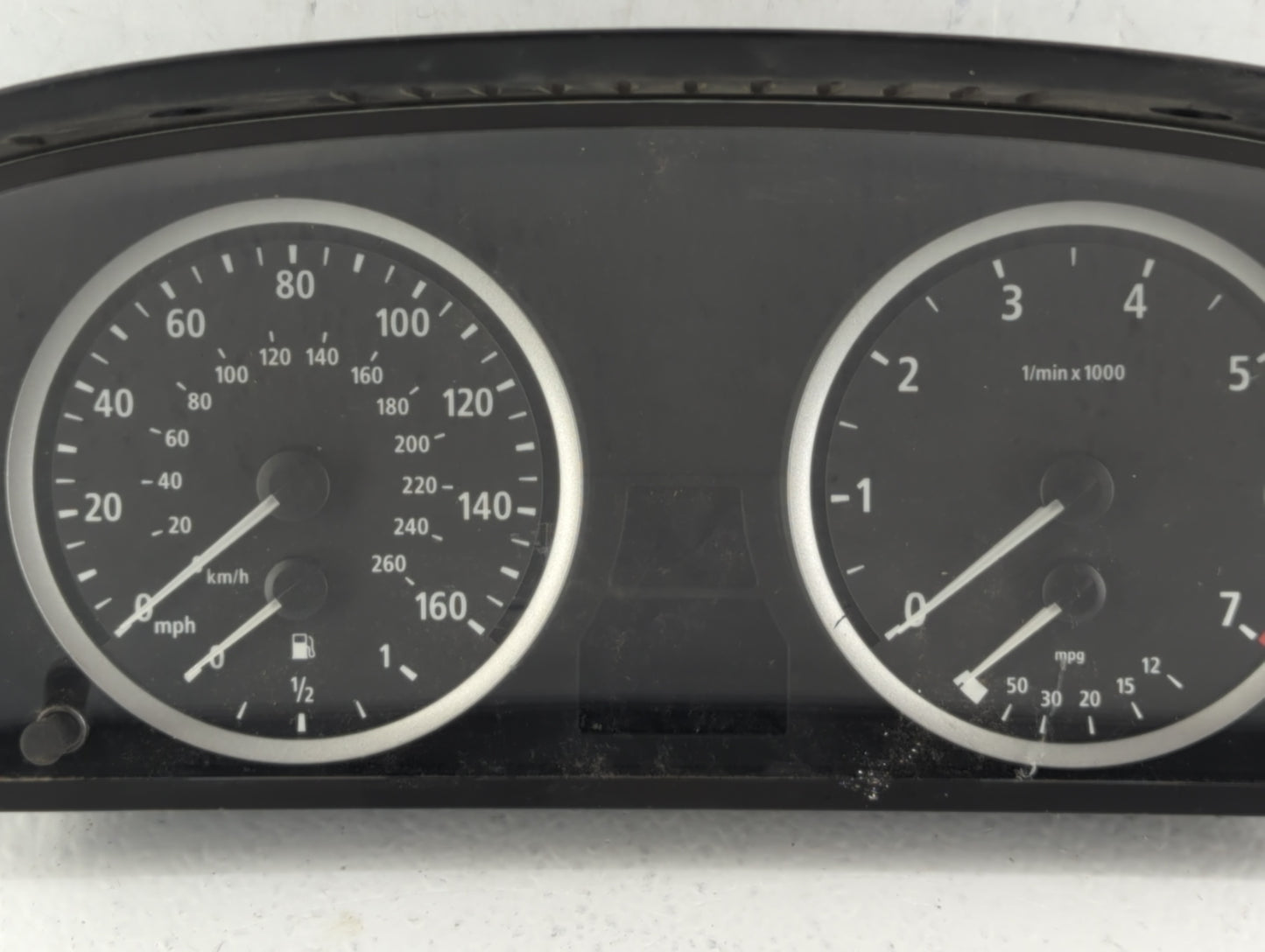 2006-2007 Bmw 550i Instrument Cluster Speedometer Gauges P/N:62.11-6 983 147 11-6 983 147 Fits Fits 2006 2007 OEM Used Auto 