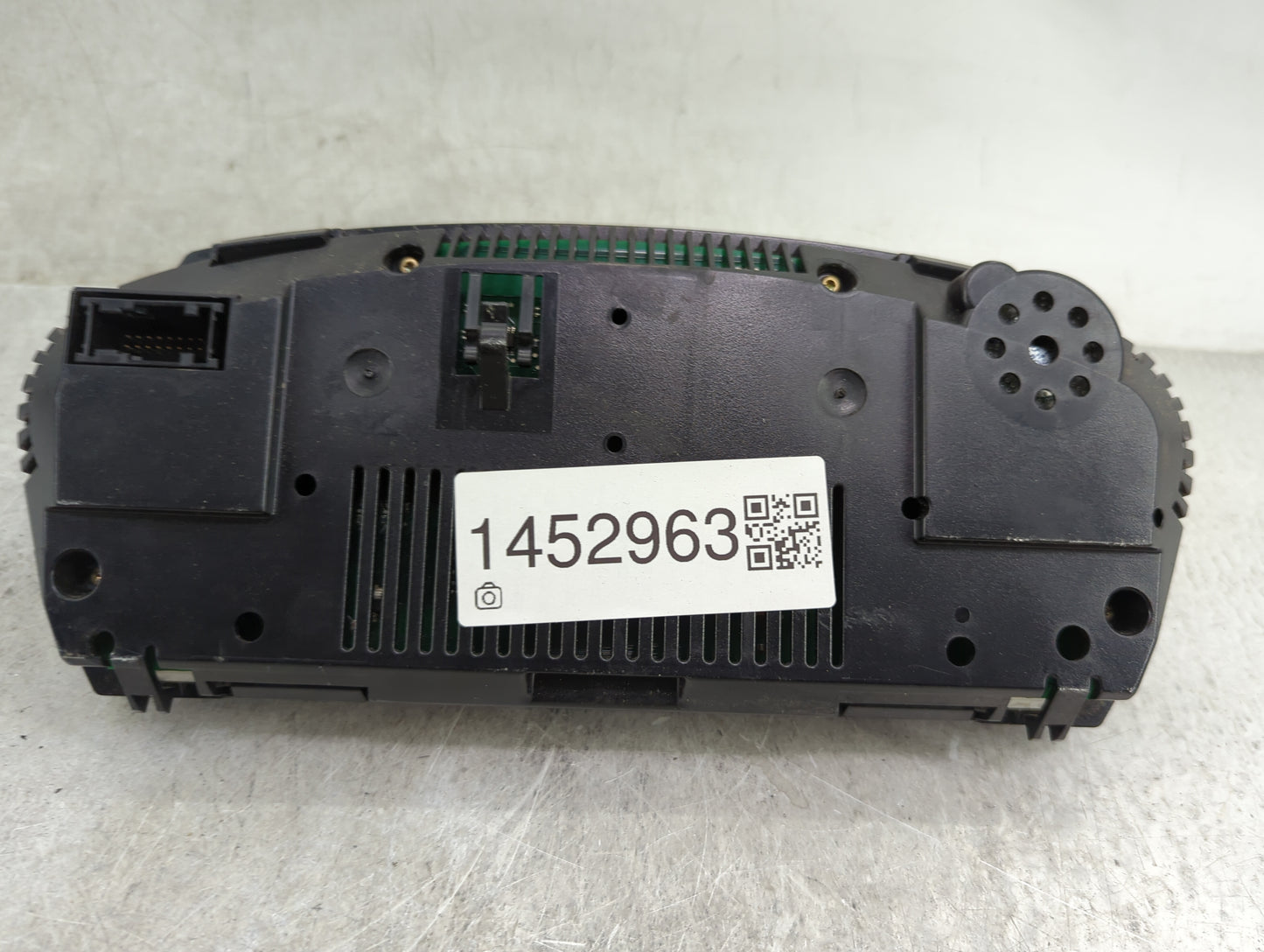2006-2007 Bmw 650 Instrument Cluster Speedometer Gauges P/N:62.11-6 983 165 110.080.213/554 Miles:130K Fits Fits 2006 2007 O