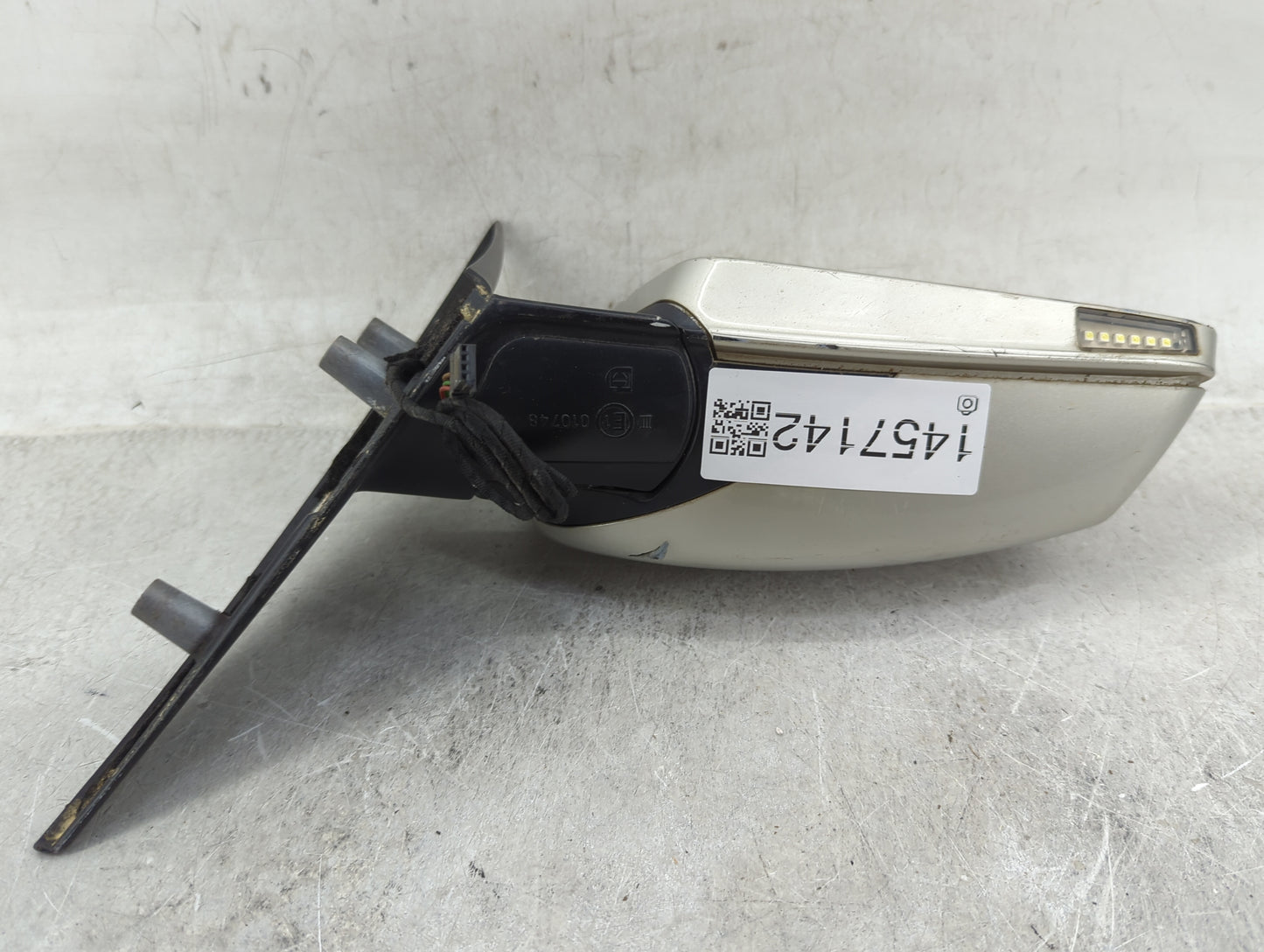 2006-2010 Bmw 650 Passenger Side View Mirror - Right Door Mirror OEM Used - Oemusedautoparts1.com