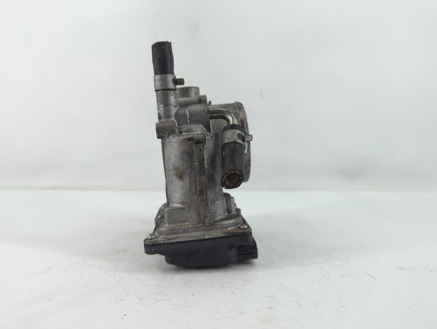 2006-2007 Bmw 650i ABS Pump Control Module Replacement P/N:142001Q22 Fits Fits 2006 2007 OEM Used Auto Parts - Oemusedautopa