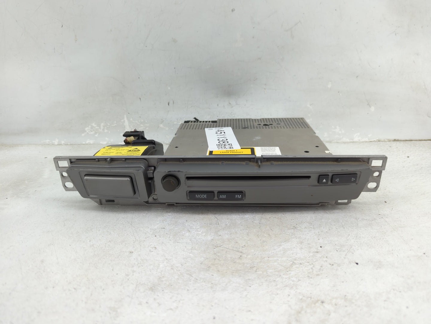 2006-2008 Bmw 750 Radio AM FM Cd Player Receiver Replacement P/N:6952345 6952346, 53339730 Fits Fits 2006 2007 2008 OEM Used