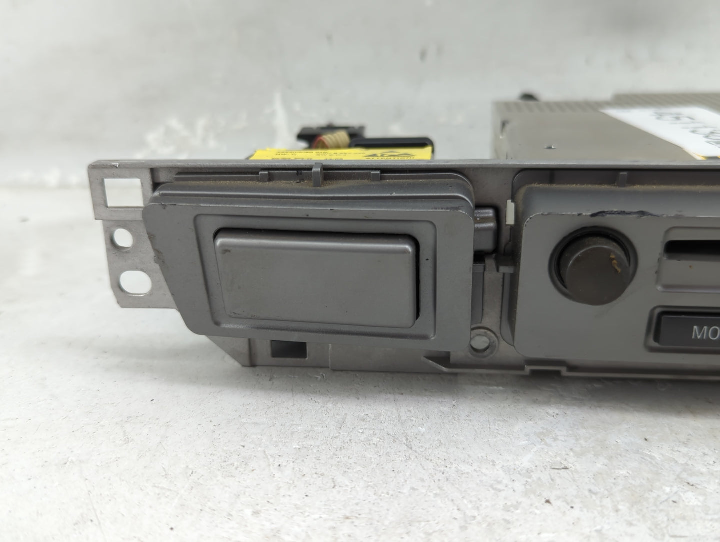 2006-2008 Bmw 750 Radio AM FM Cd Player Receiver Replacement P/N:6952345 6952346, 53339730 Fits Fits 2006 2007 2008 OEM Used