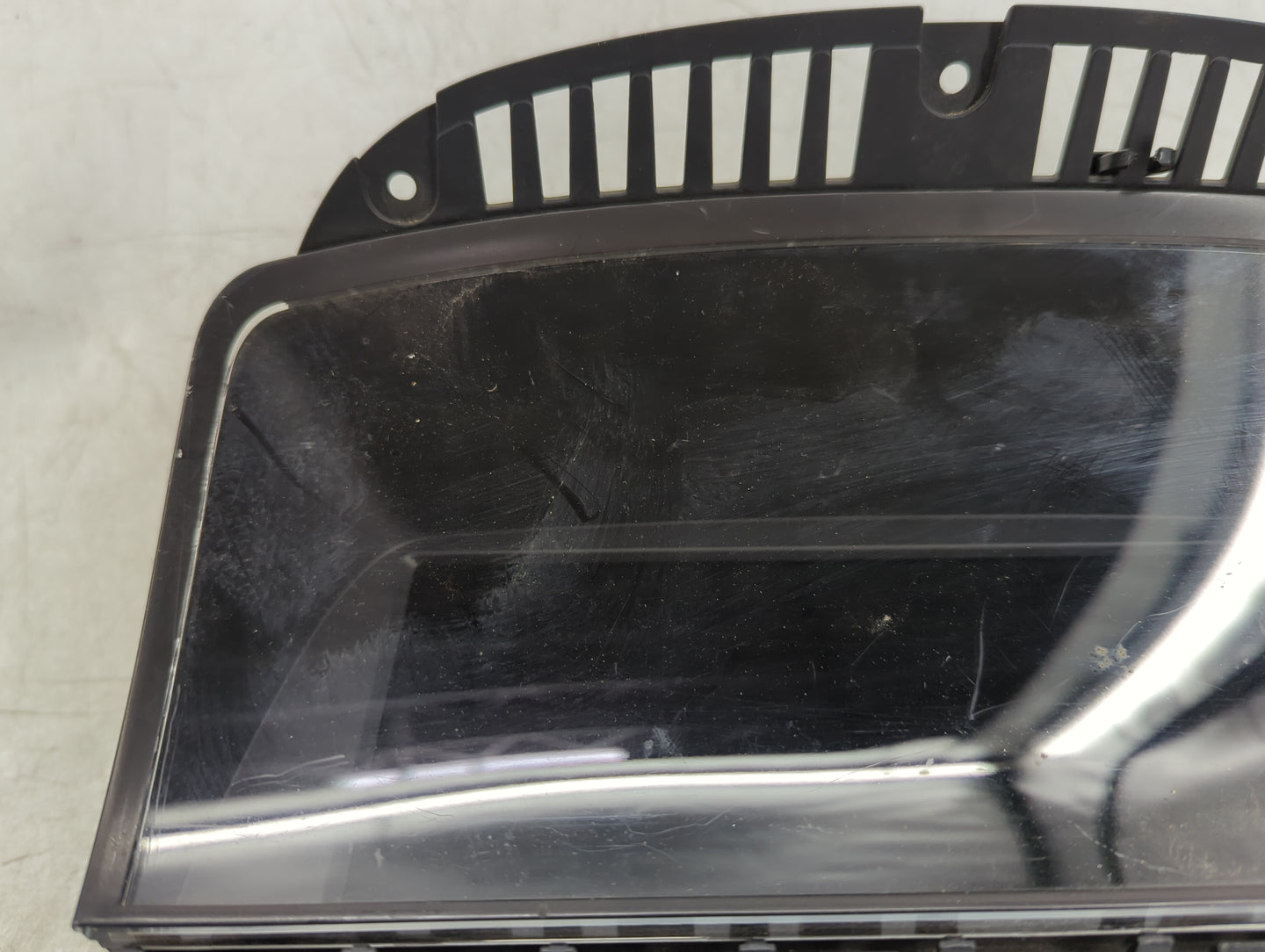 Bmw 750 Information Display Screen - Oemusedautoparts1.com