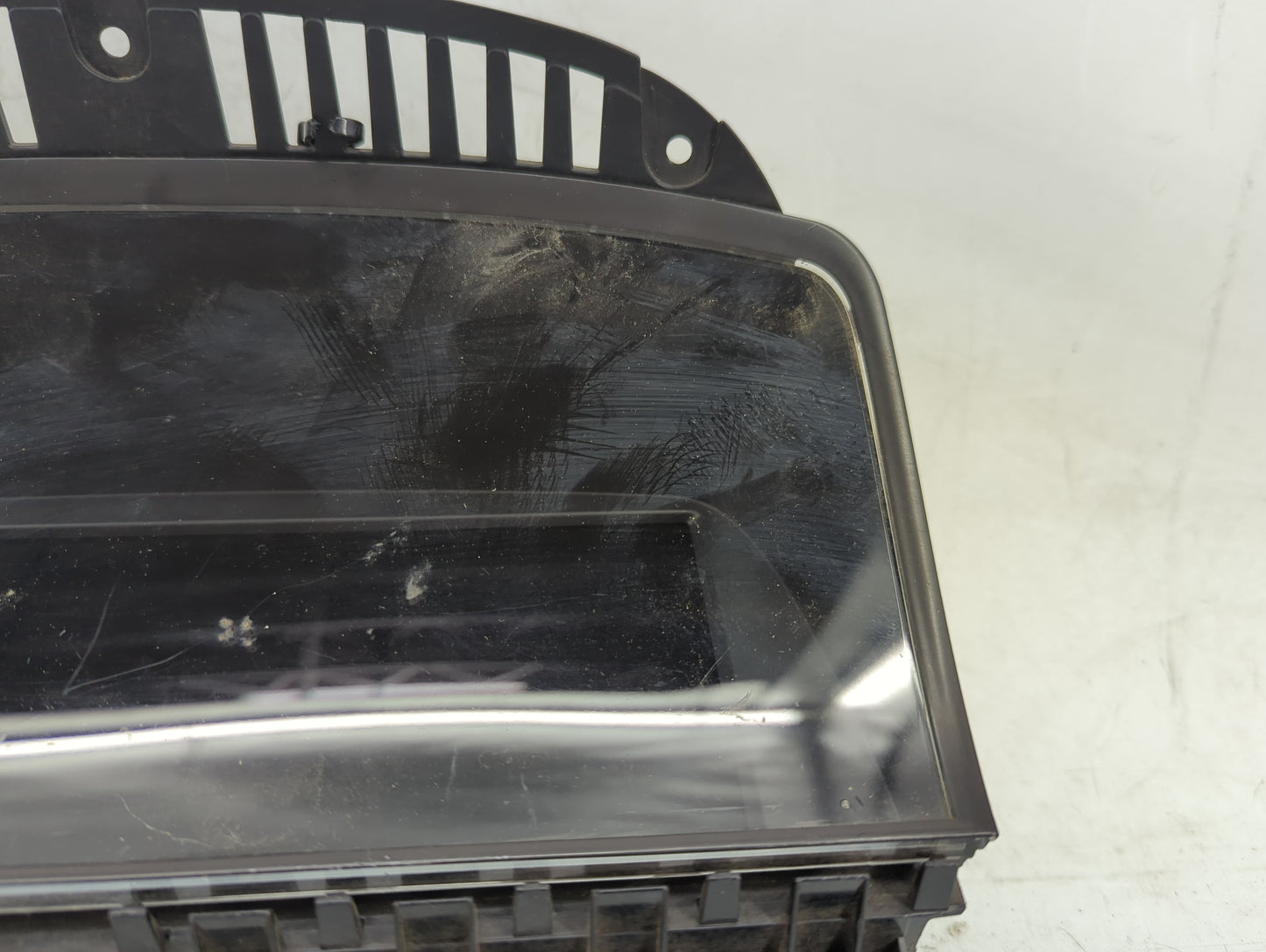 Bmw 750 Information Display Screen - Oemusedautoparts1.com