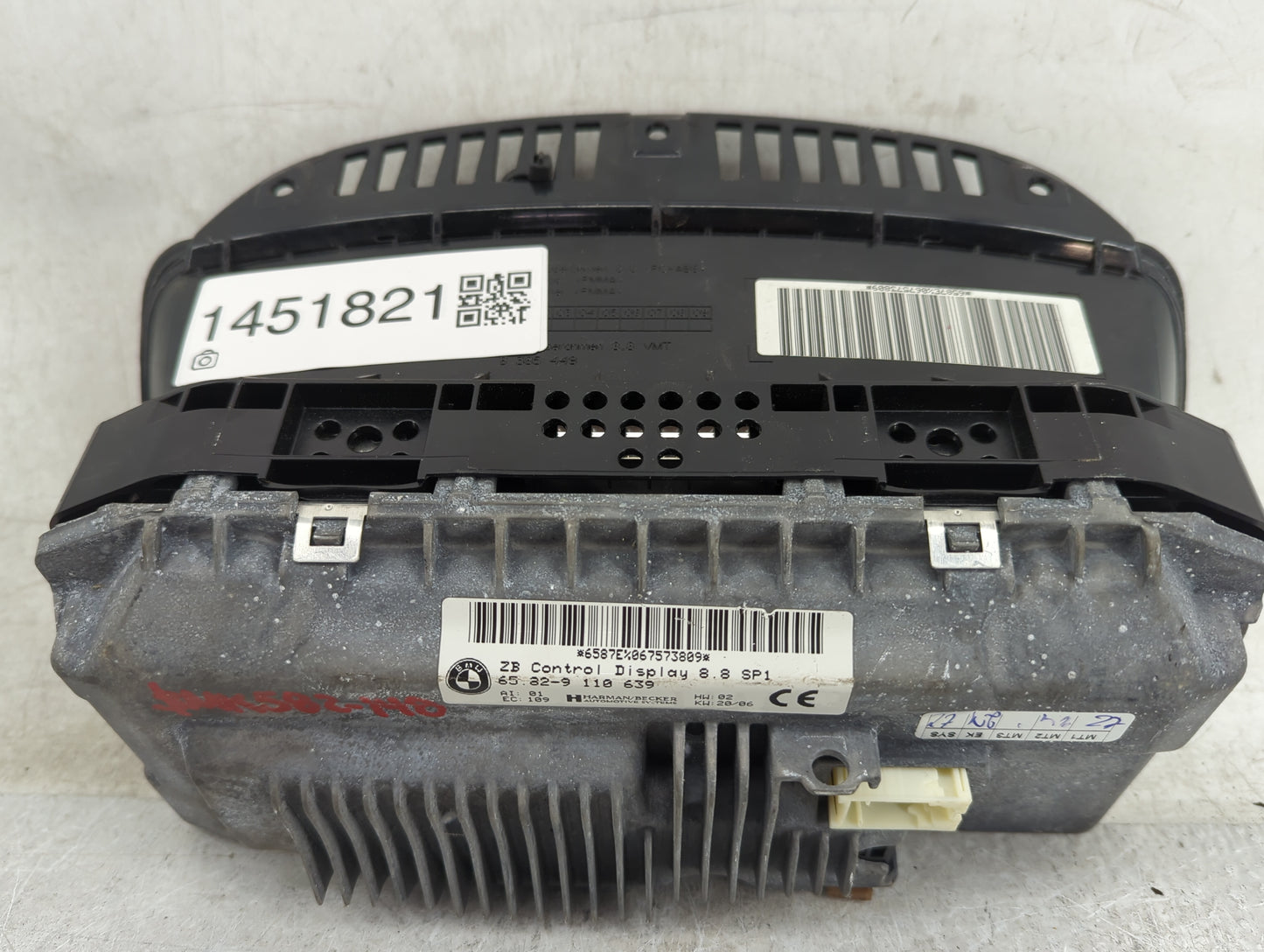 Bmw 750 Information Display Screen - Oemusedautoparts1.com