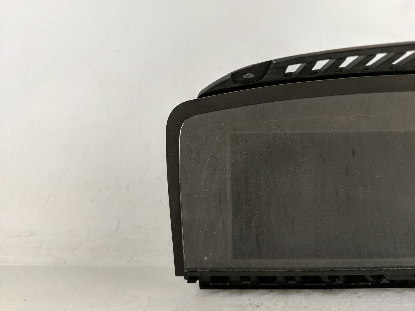 2006-2008 Bmw 750i Information Display Screen - Oemusedautoparts1.com